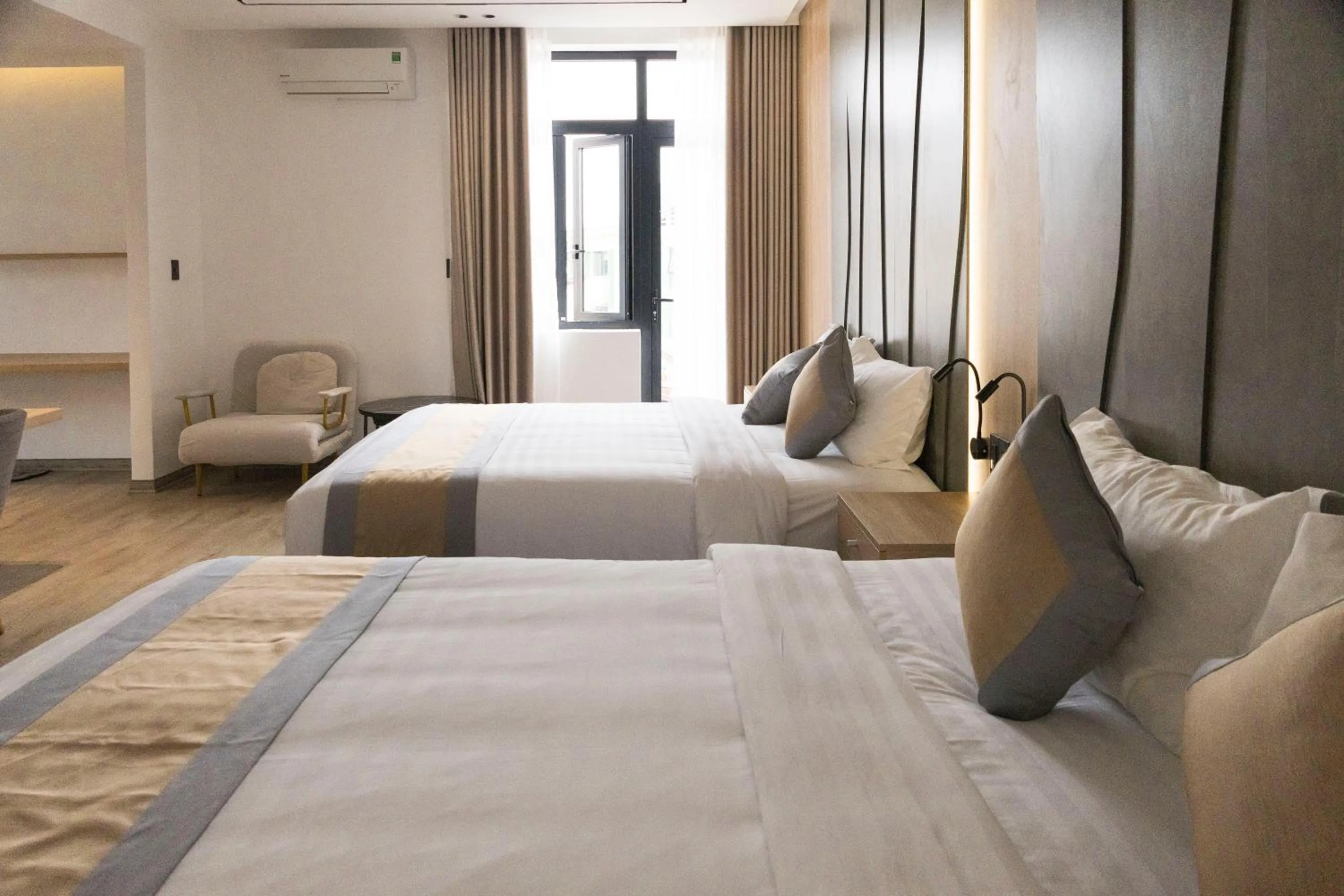 Family, Bed in Rosaleen Boutique Hotel