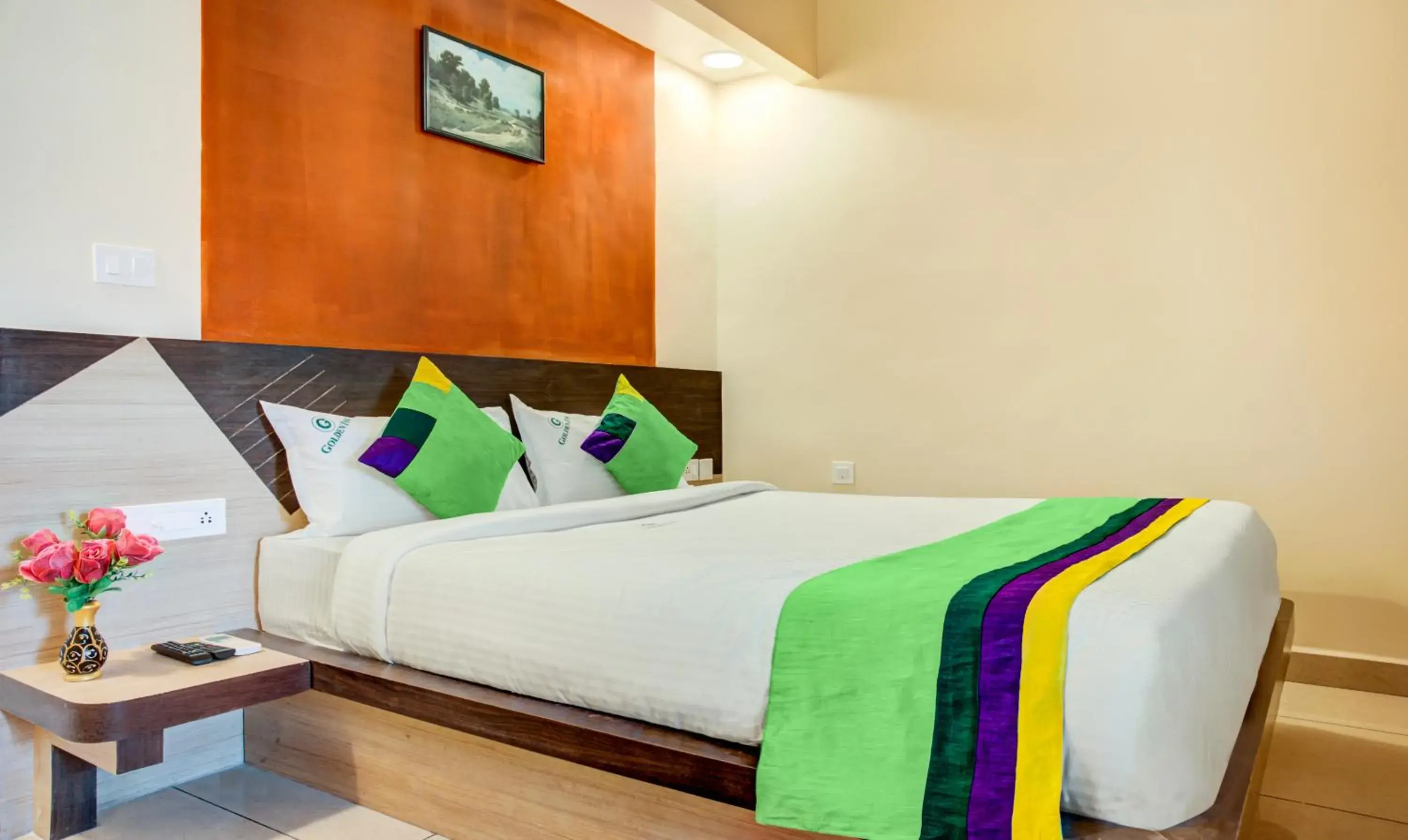 Deluxe Double Room - single occupancy in Treebo Golden Inn, 700 Mtrs From Promenade Beach Deluxe Double Room - single occupancy in Treebo Golden Inn, 700 Mtrs From Promenade Beach