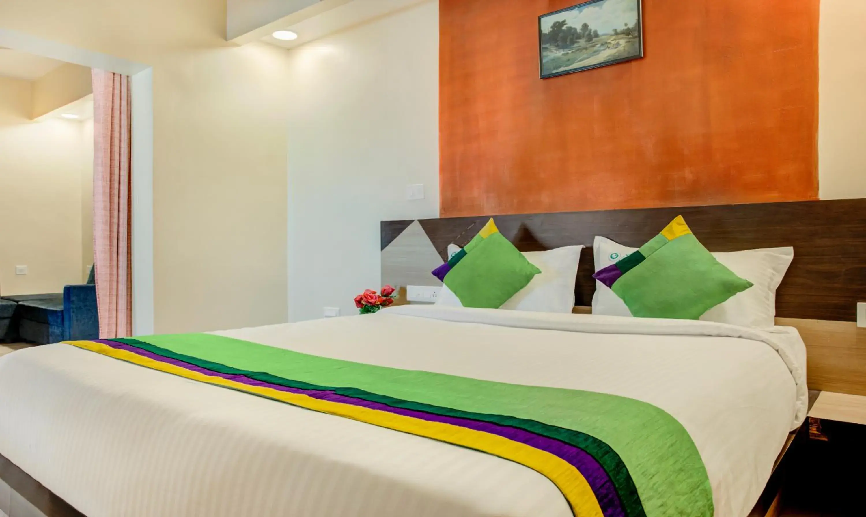 Bedroom, Bed in Treebo Golden Inn, 700 Mtrs From Promenade Beach Bedroom, Bed in Treebo Golden Inn, 700 Mtrs From Promenade Beach