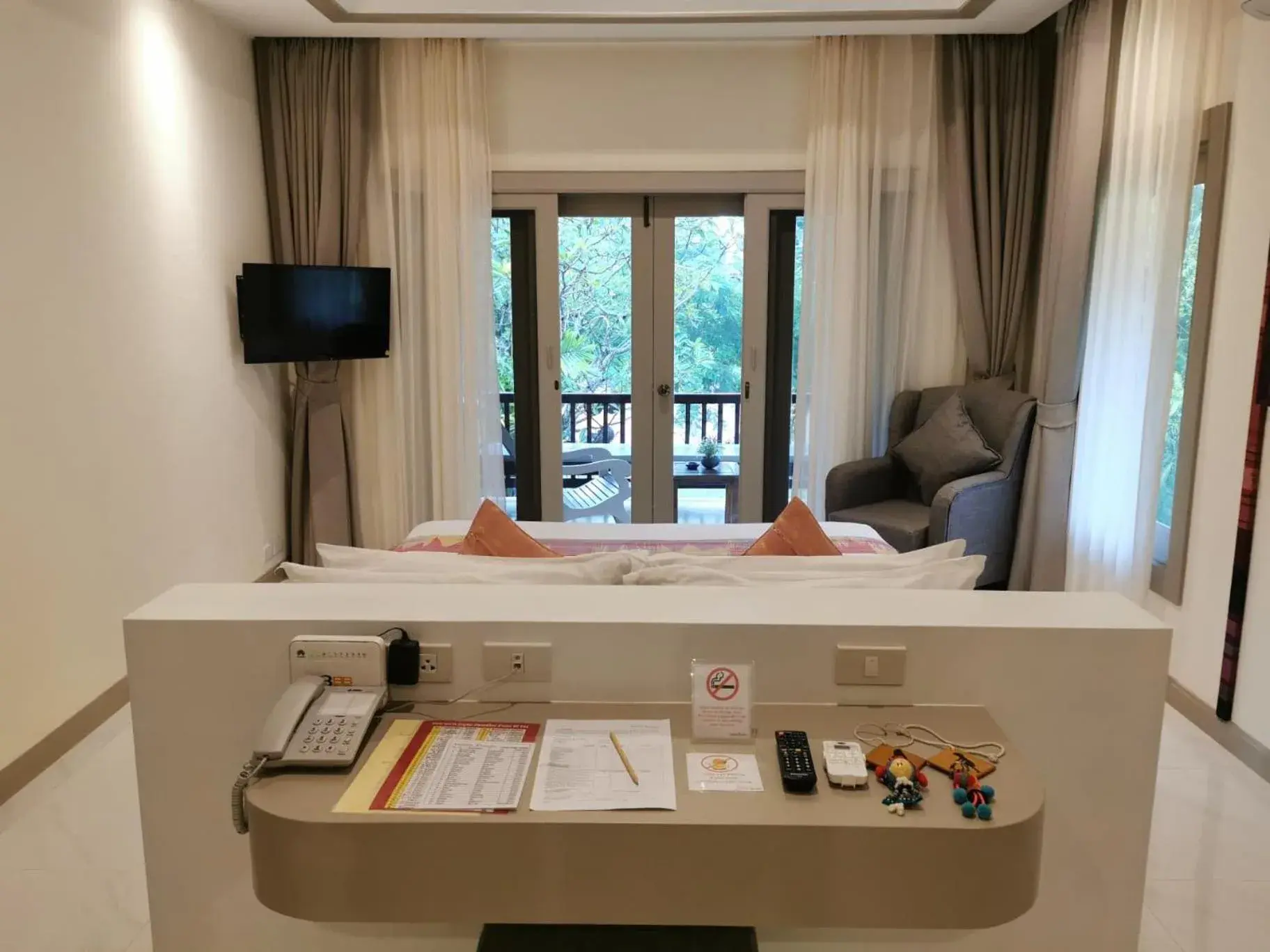 Bedroom, Bed in Lanna Dusita Riverside Boutique Resort Bedroom, Bed in Lanna Dusita Riverside Boutique Resort