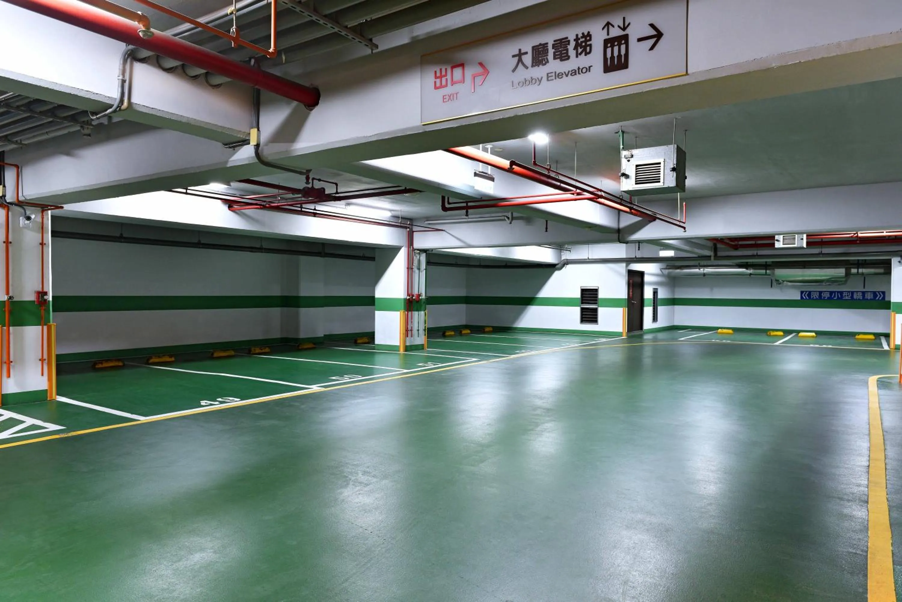 Parking in Fullon Poshtel - Linkou