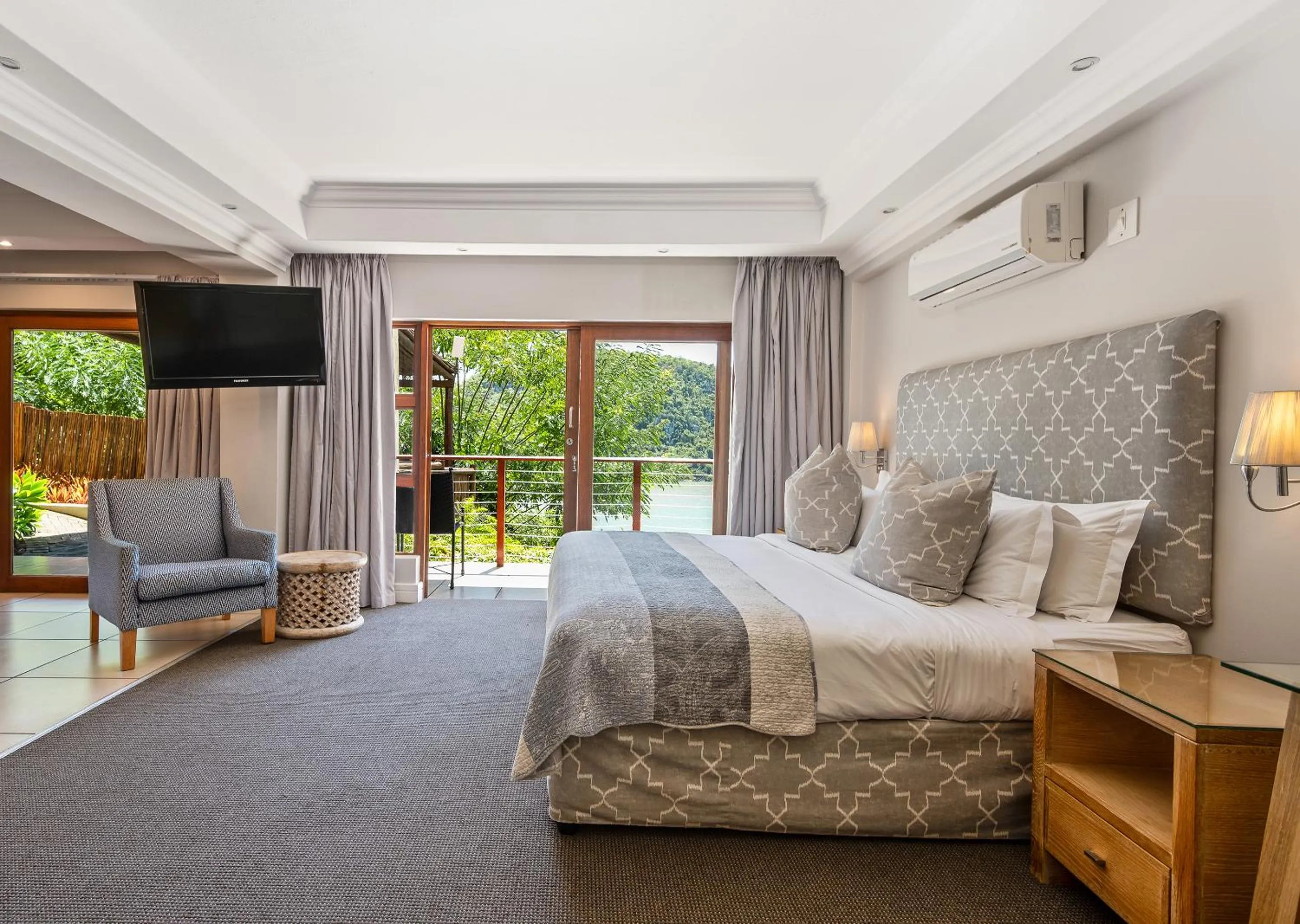 Bed in Jozini Tiger Lodge & Spa by Dream Resorts