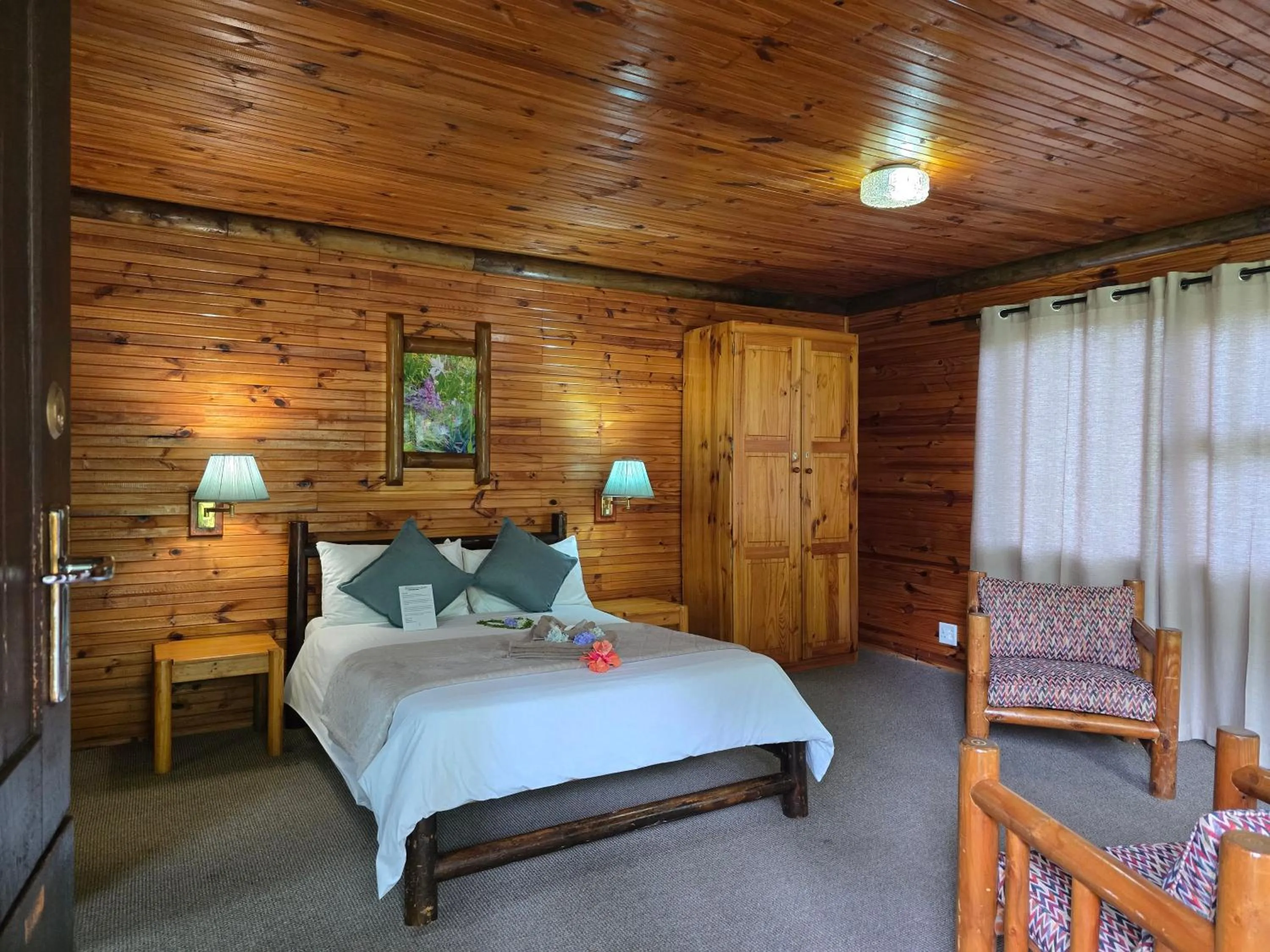 Bedroom, Bed in Tsitsikamma Lodge & Spa