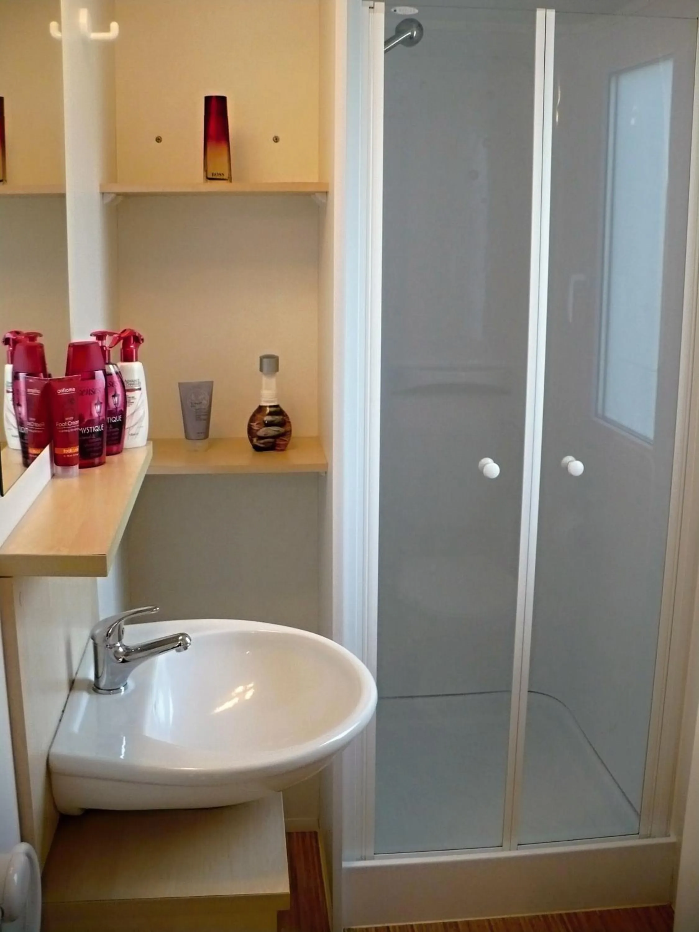 Bathroom in Victoria Mobilhome Camping Dole-Živogošče