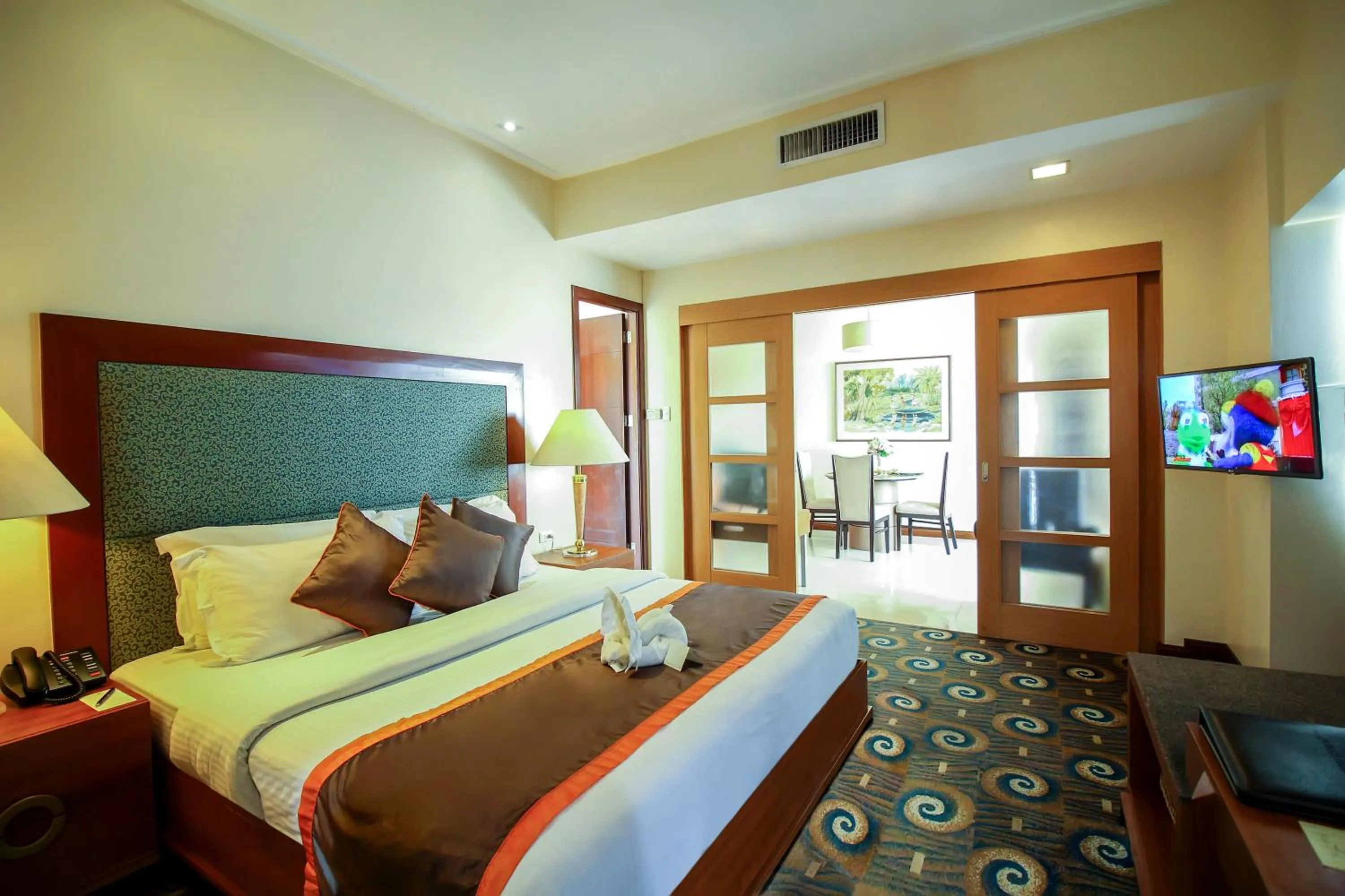 Bed in Makati Palace Hotel