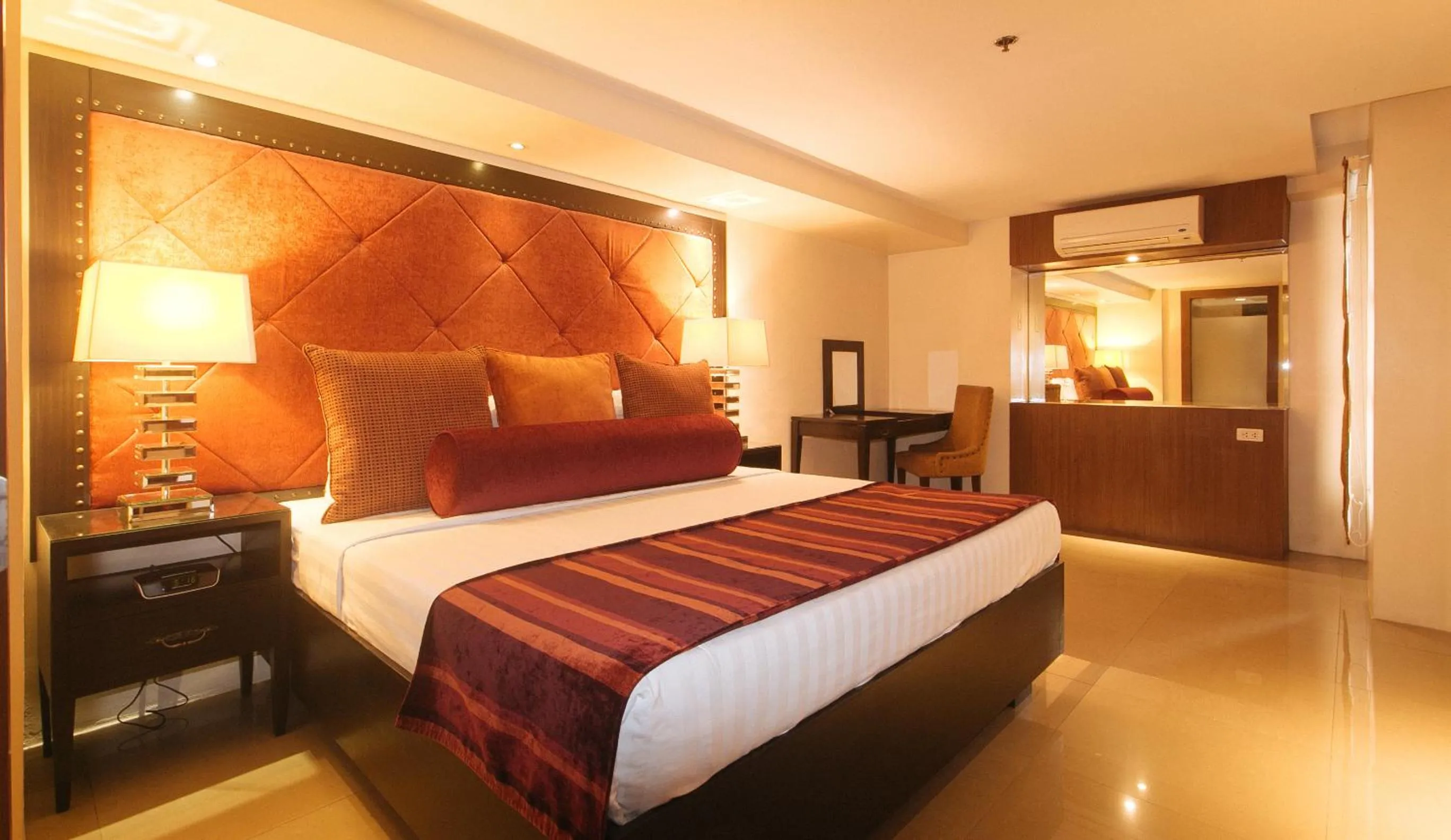 Bed in Torre Venezia Suites