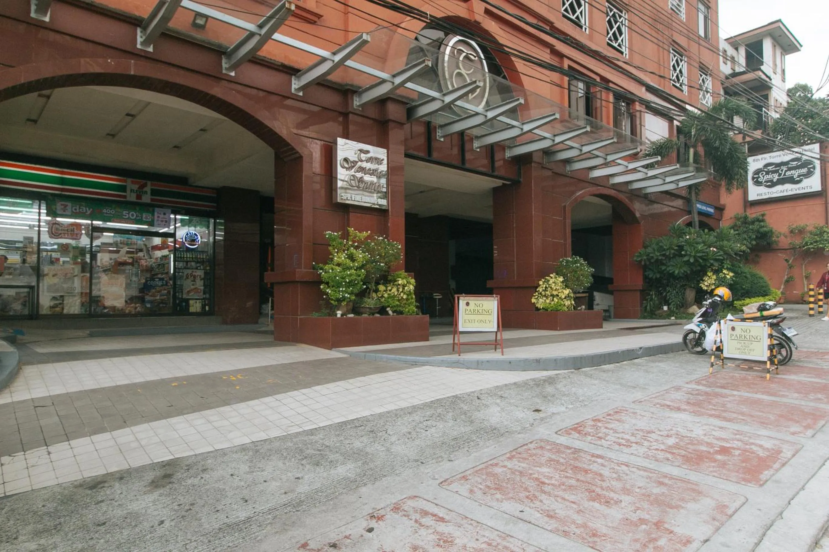 Property building in Torre Venezia Suites