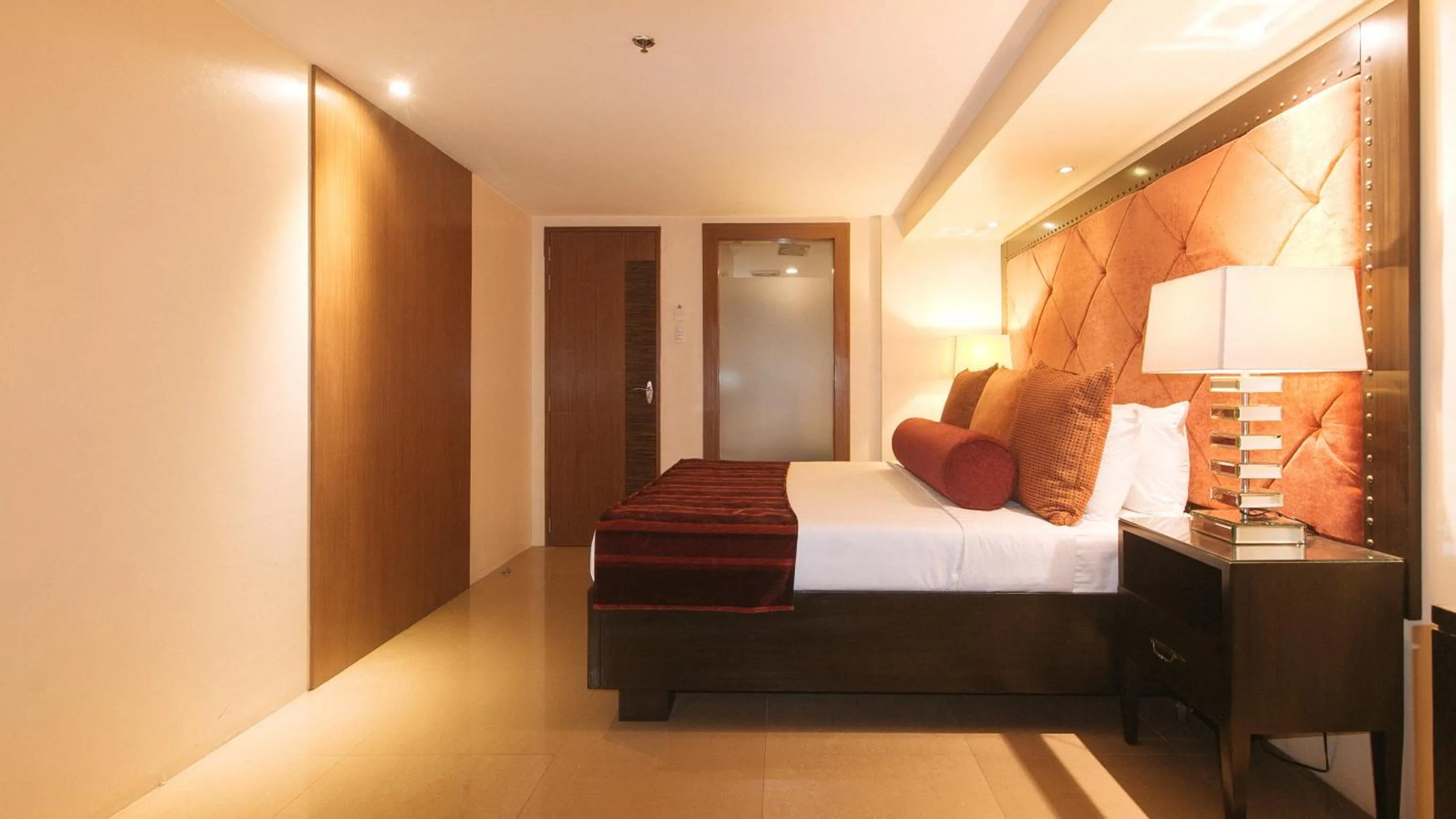 Bed in Torre Venezia Suites