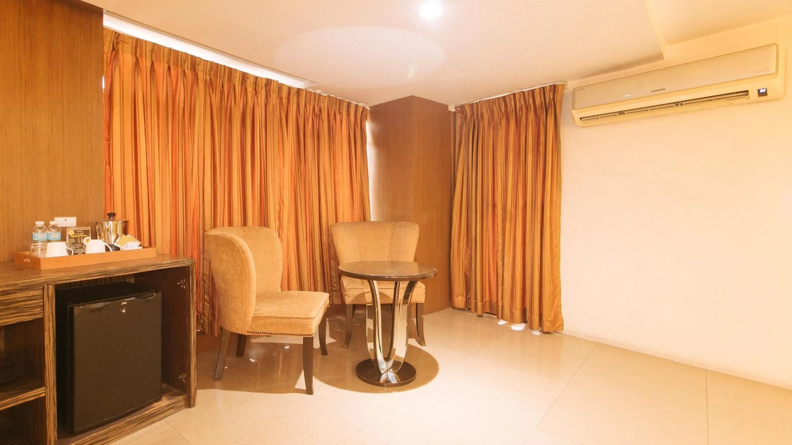 Seating area in Torre Venezia Suites