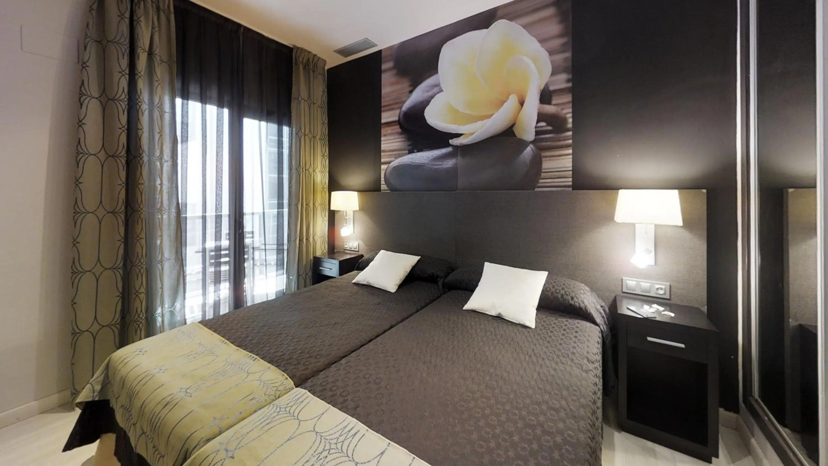 Bed in Leo Deluxe Punta Umbría