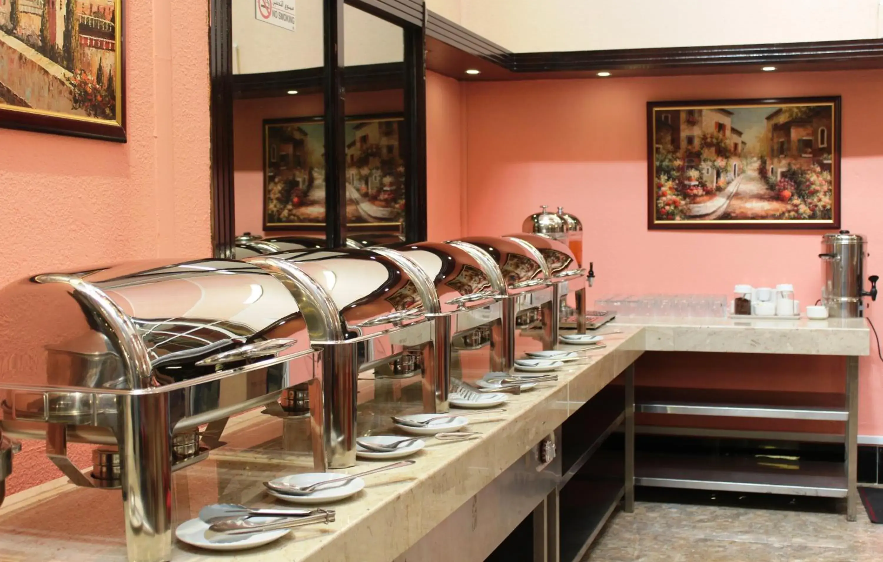 Restaurant/places to eat in Mount Royal Hotel Restaurant/places to eat in Mount Royal Hotel