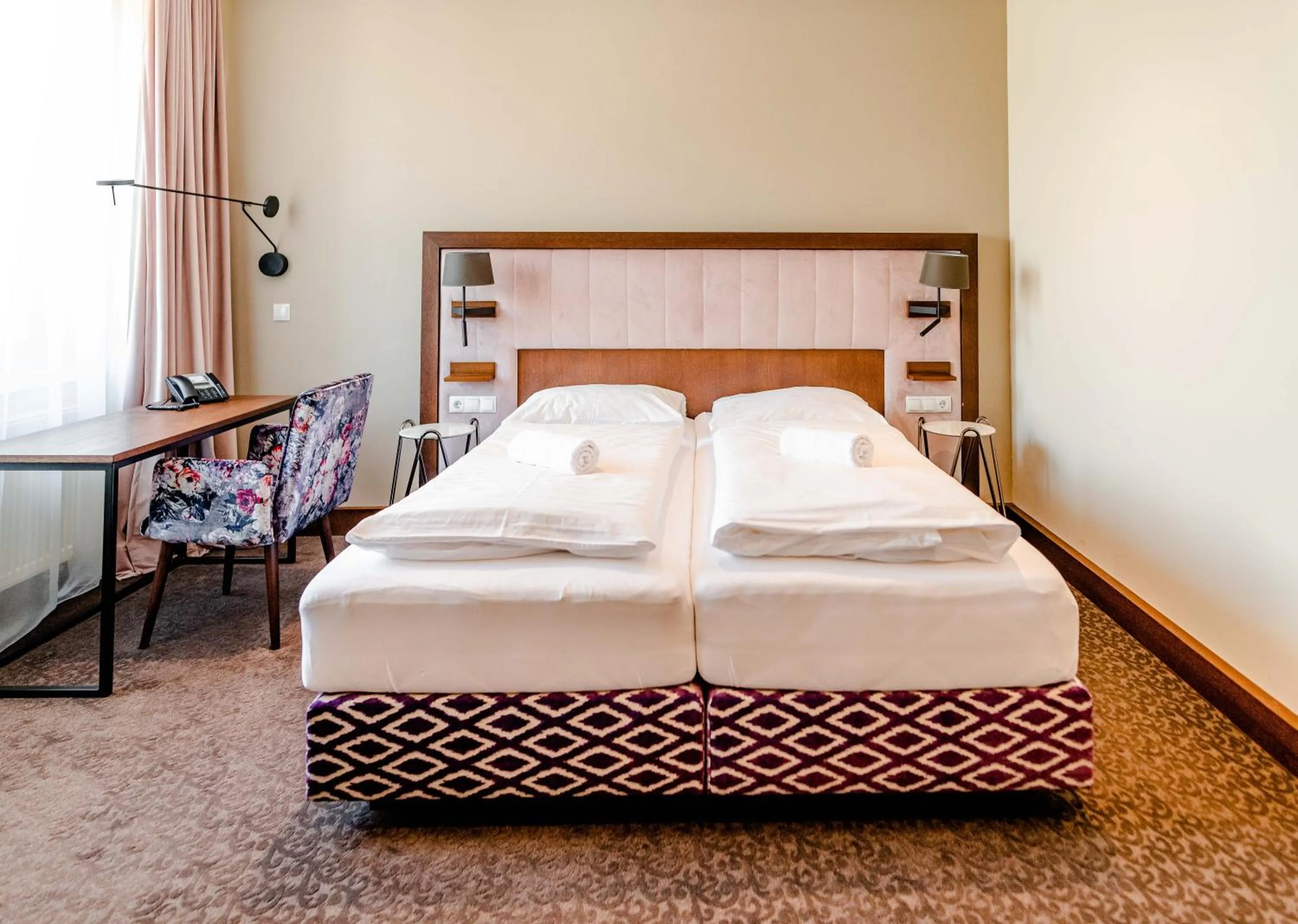 Photo of the whole room, Bed in Hotel Eitljörg