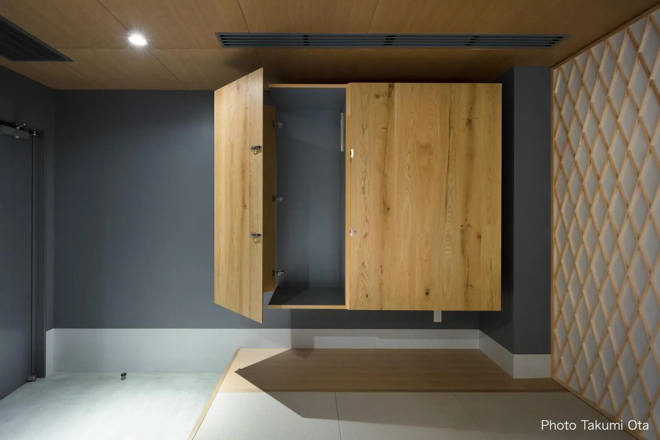 Photo of the whole room in KUMU Kanazawa by THE SHARE HOTELS Photo of the whole room in KUMU Kanazawa by THE SHARE HOTELS