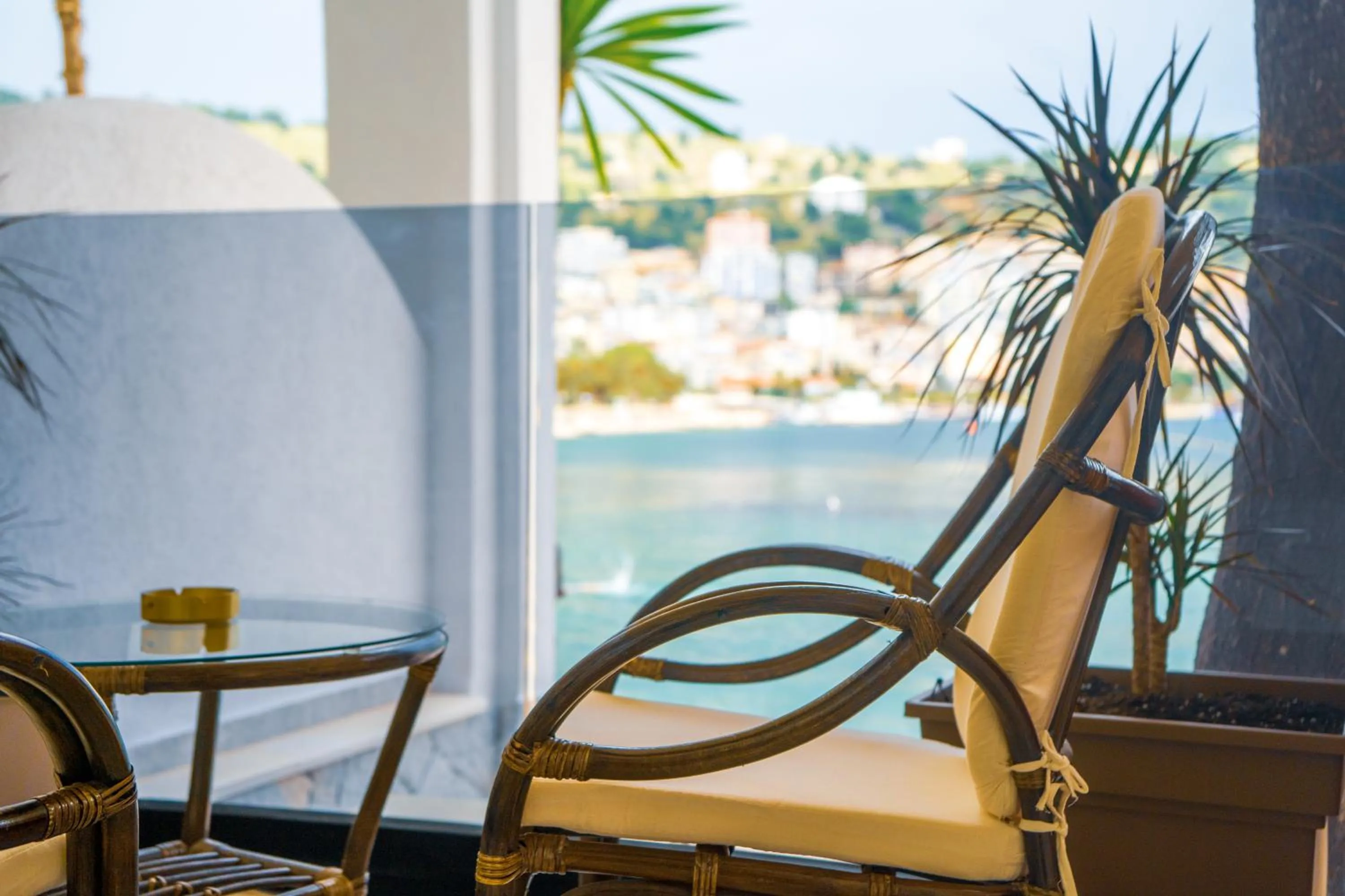 Day in Adam & Eve Suites