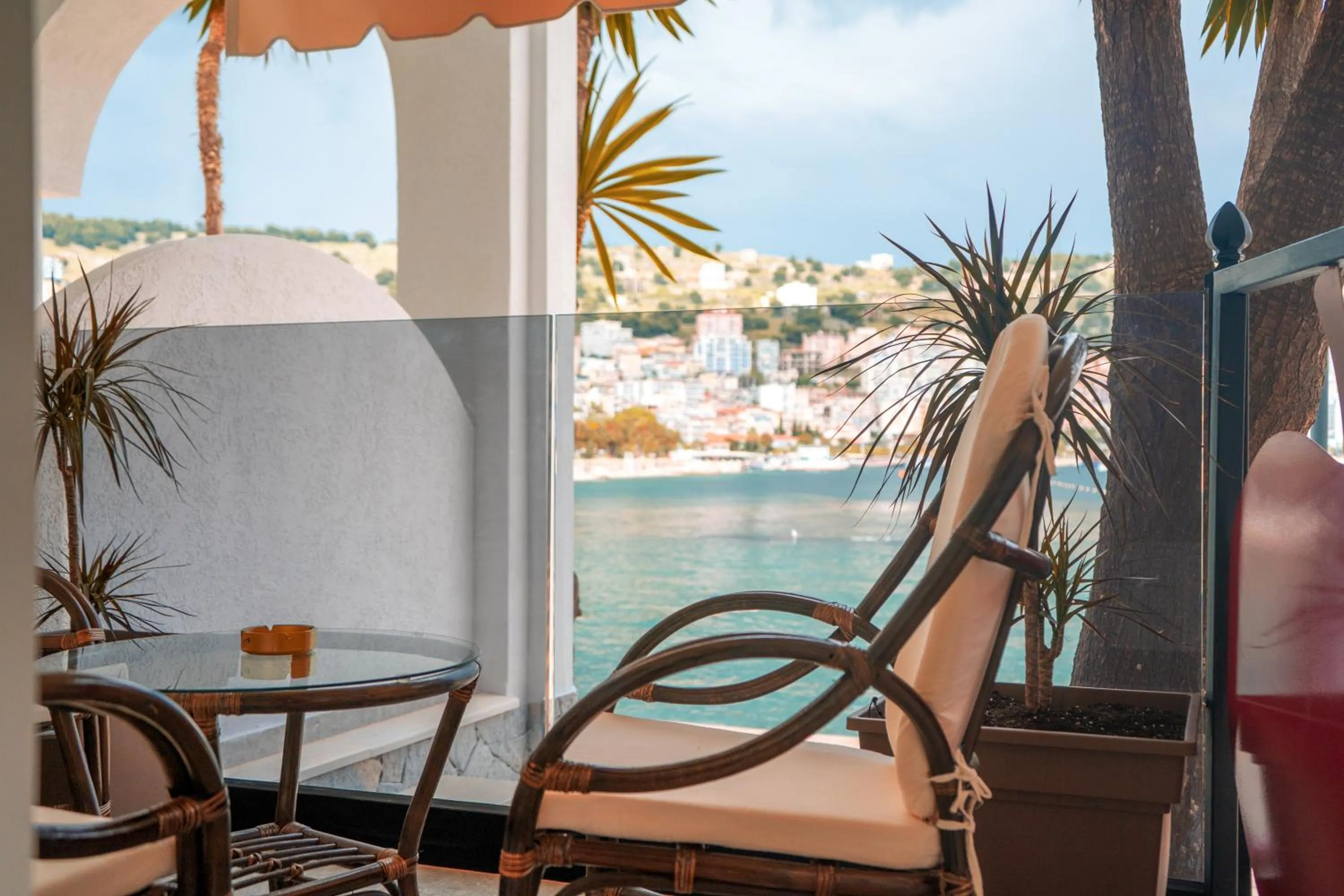 Day in Adam & Eve Suites