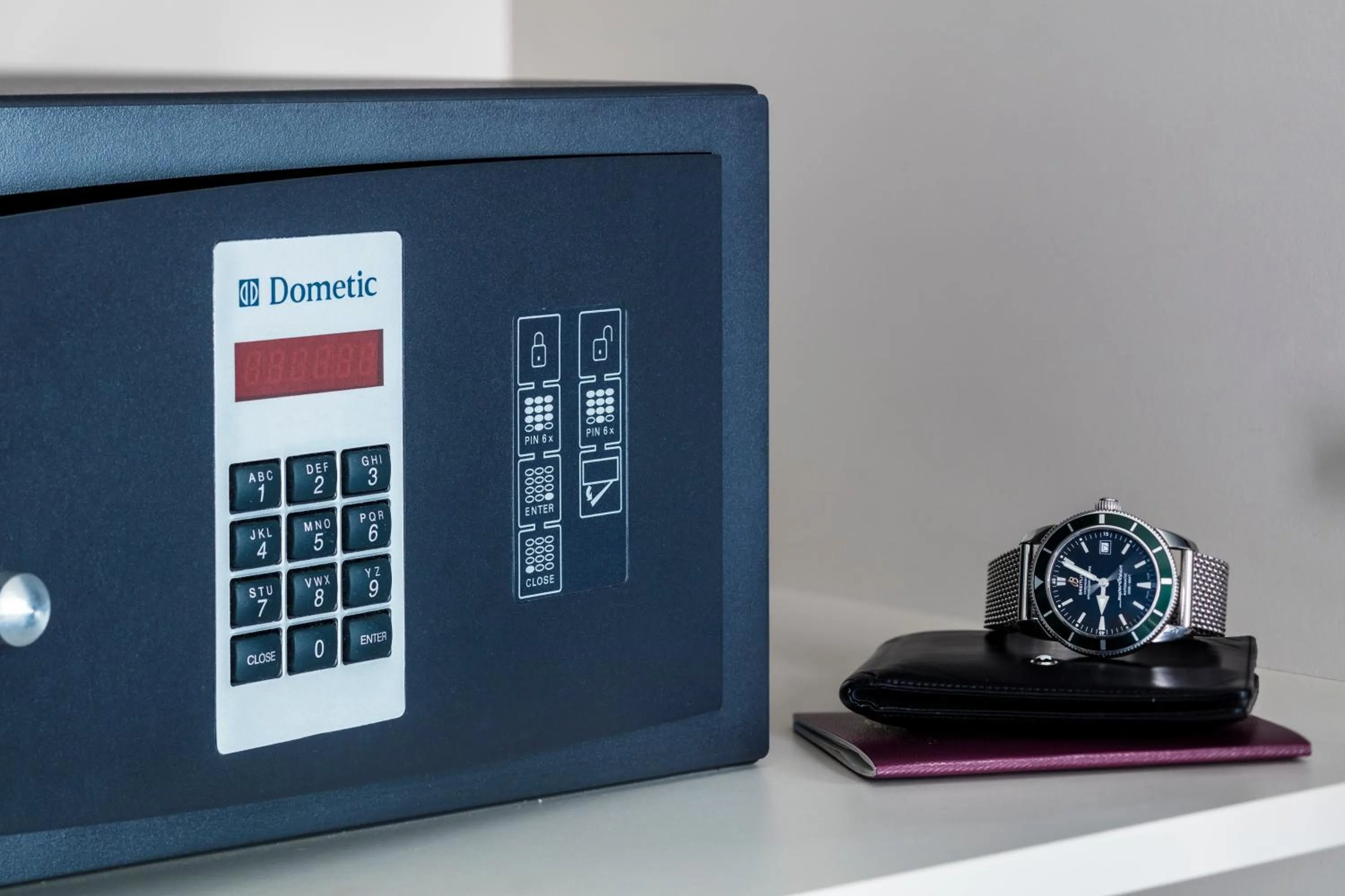 safe in The Queens Gate Hotel