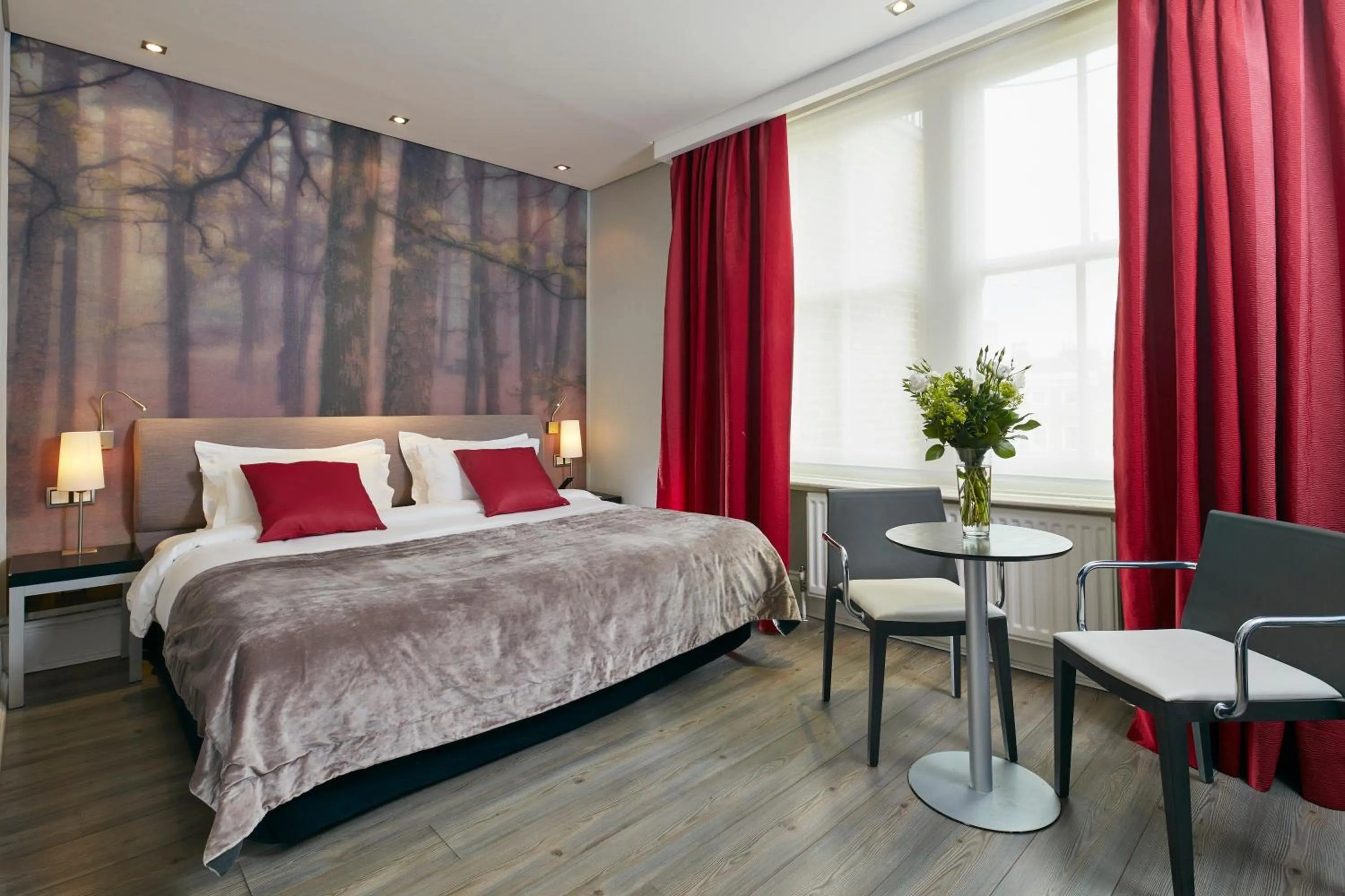 Bedroom, Bed in The Queens Gate Hotel