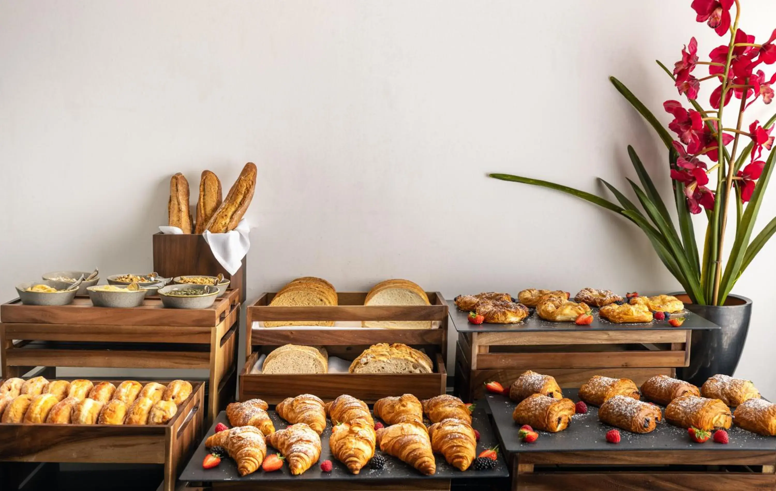 Breakfast in The Queens Gate Hotel Breakfast in The Queens Gate Hotel