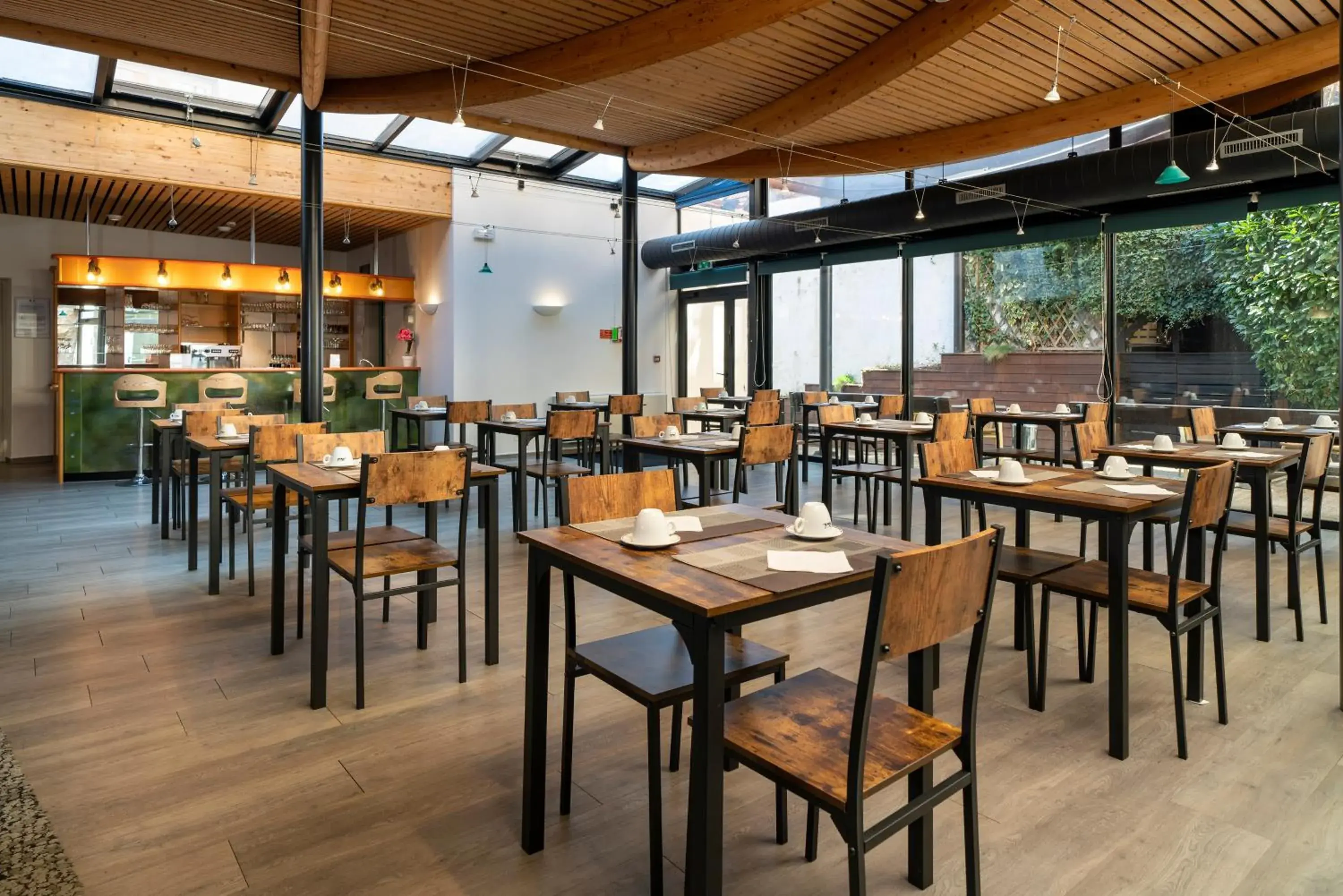 Breakfast in Hotel Majestic Alsace - Strasbourg Nord Breakfast in Hotel Majestic Alsace - Strasbourg Nord