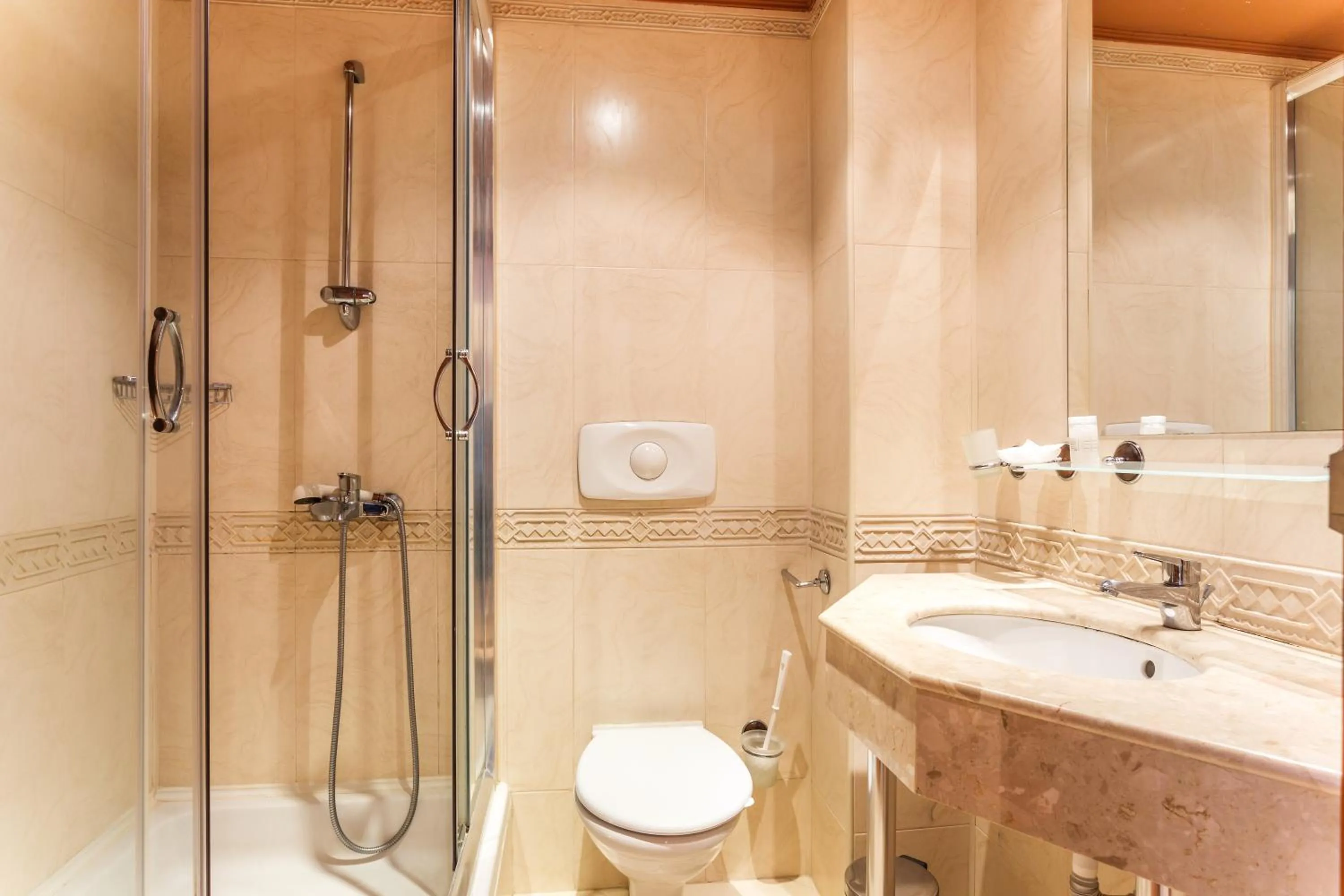 Spring in Family Hotel Gold Pearl