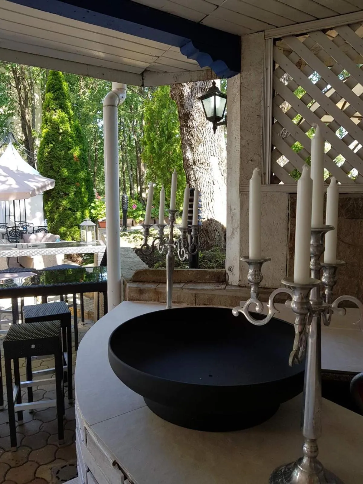 Decorative detail in Sunrise Hotel