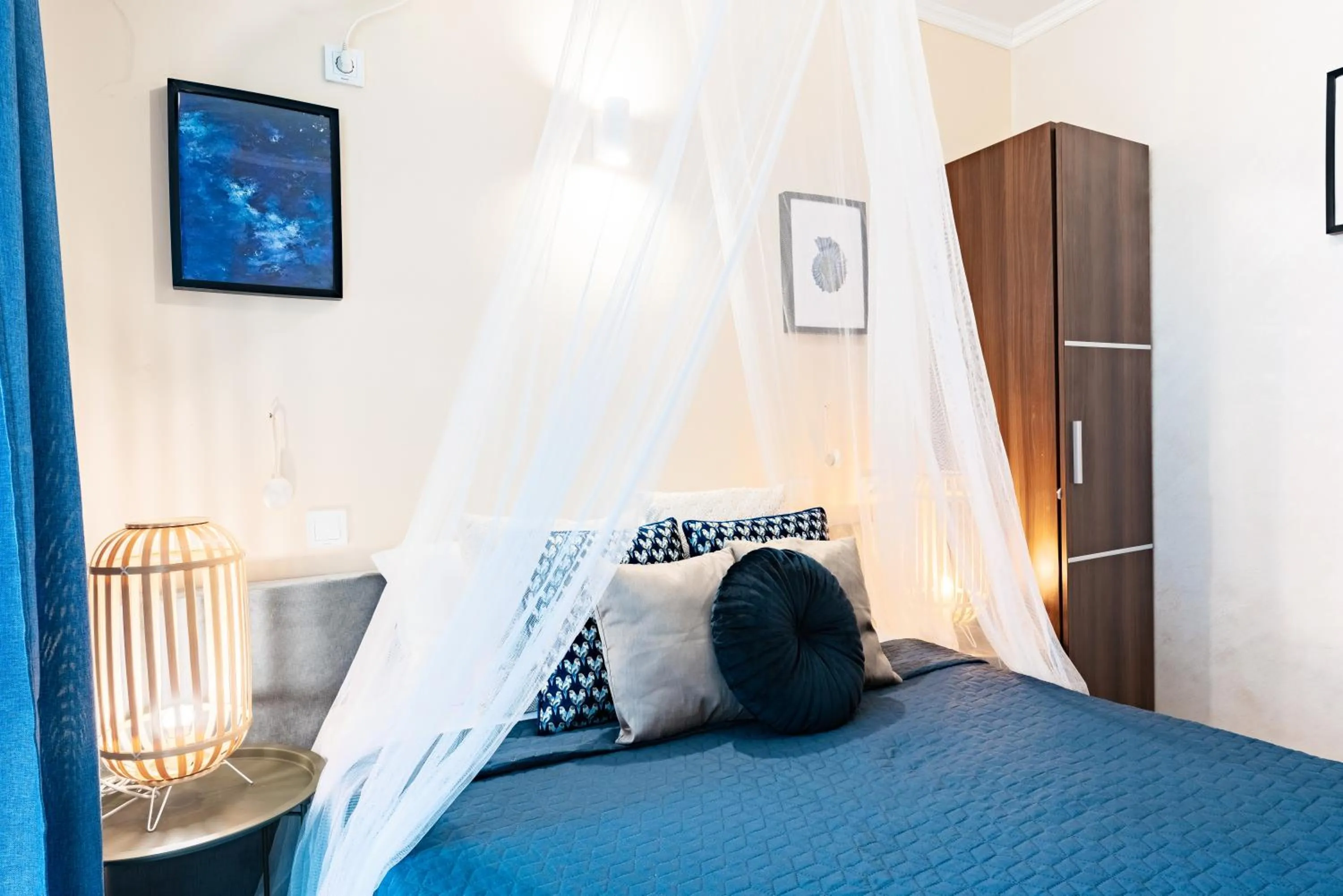 Bed in Sunrise Hotel