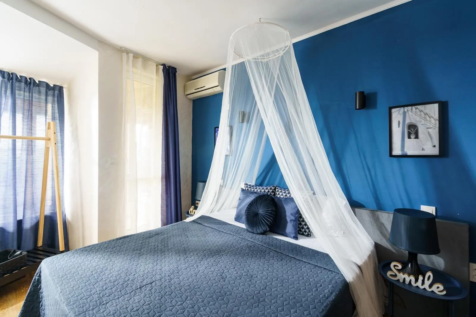 Bed in Sunrise Hotel