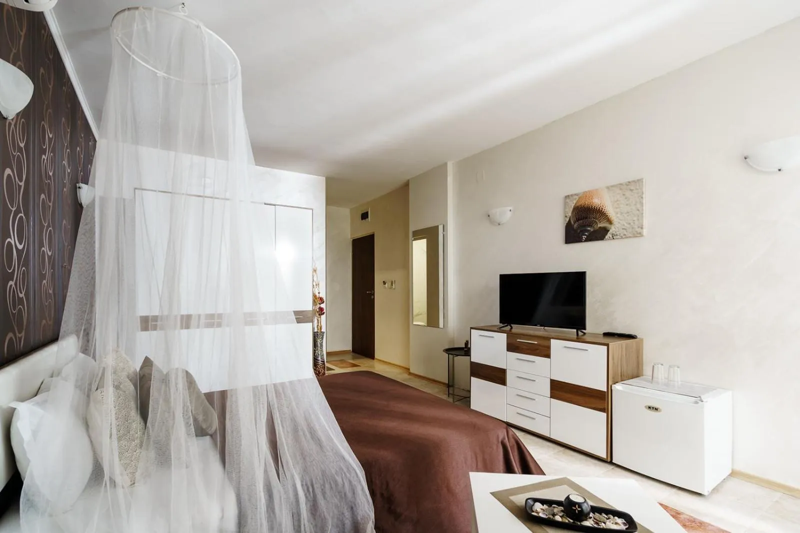 Bed in Sunrise Hotel