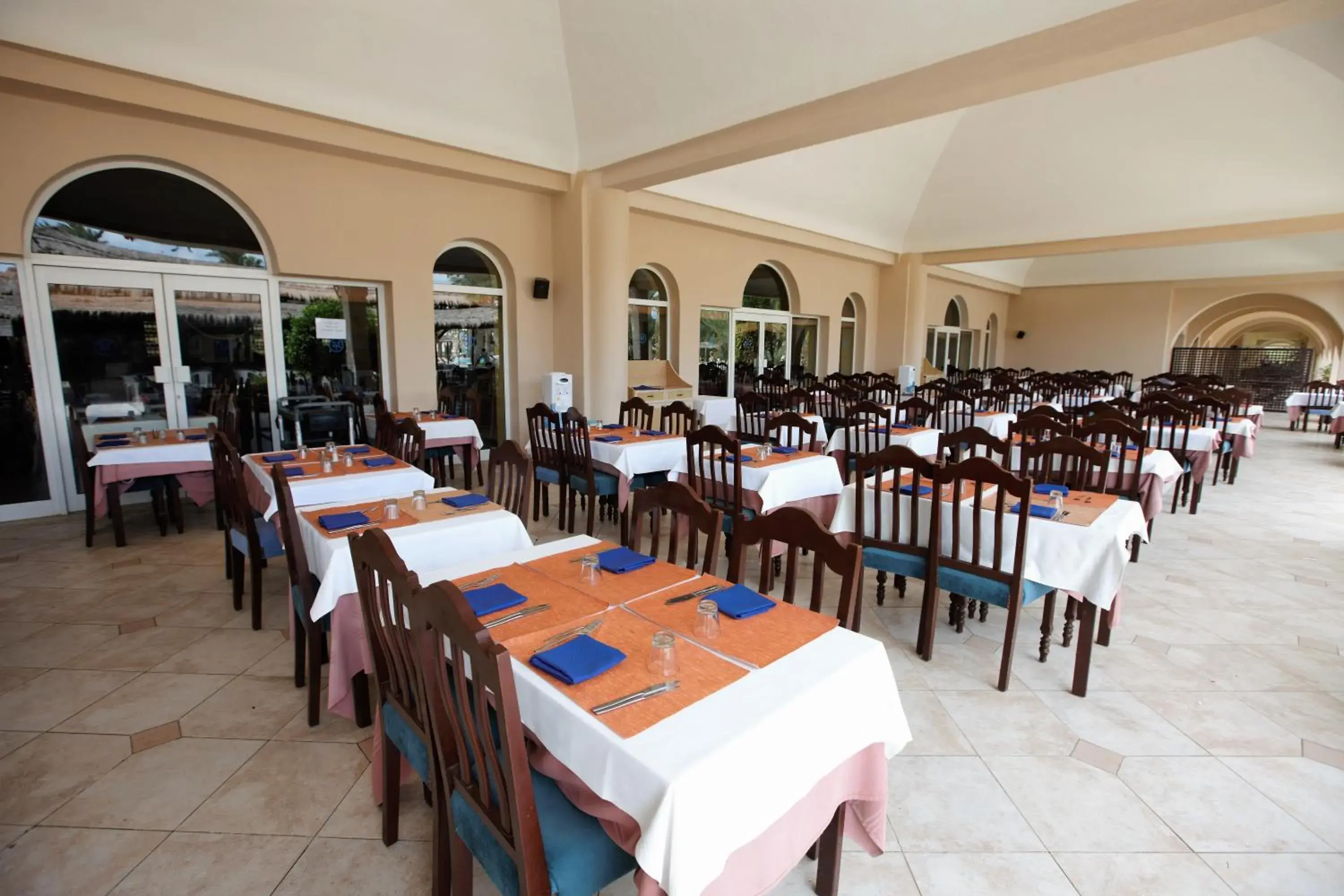 Restaurant/places to eat in Zita Beach Resort Restaurant/places to eat in Zita Beach Resort