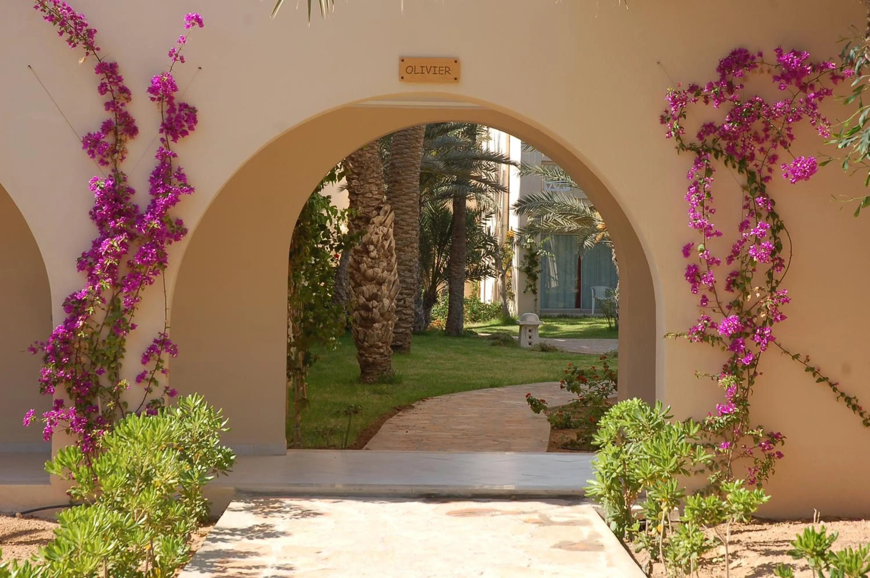 Facade/entrance in Zita Beach Resort