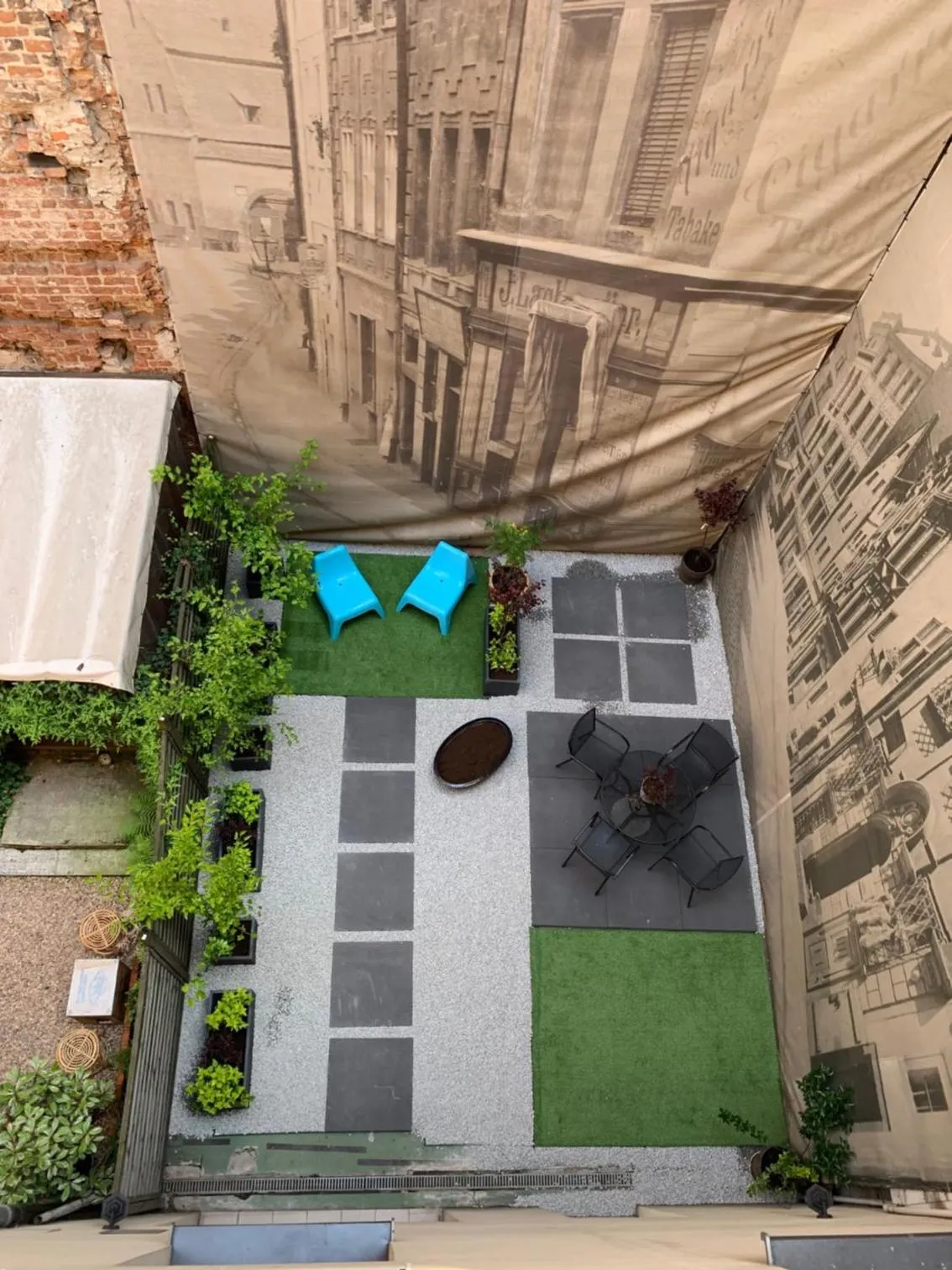 Patio in Boogie Deluxe Old Town