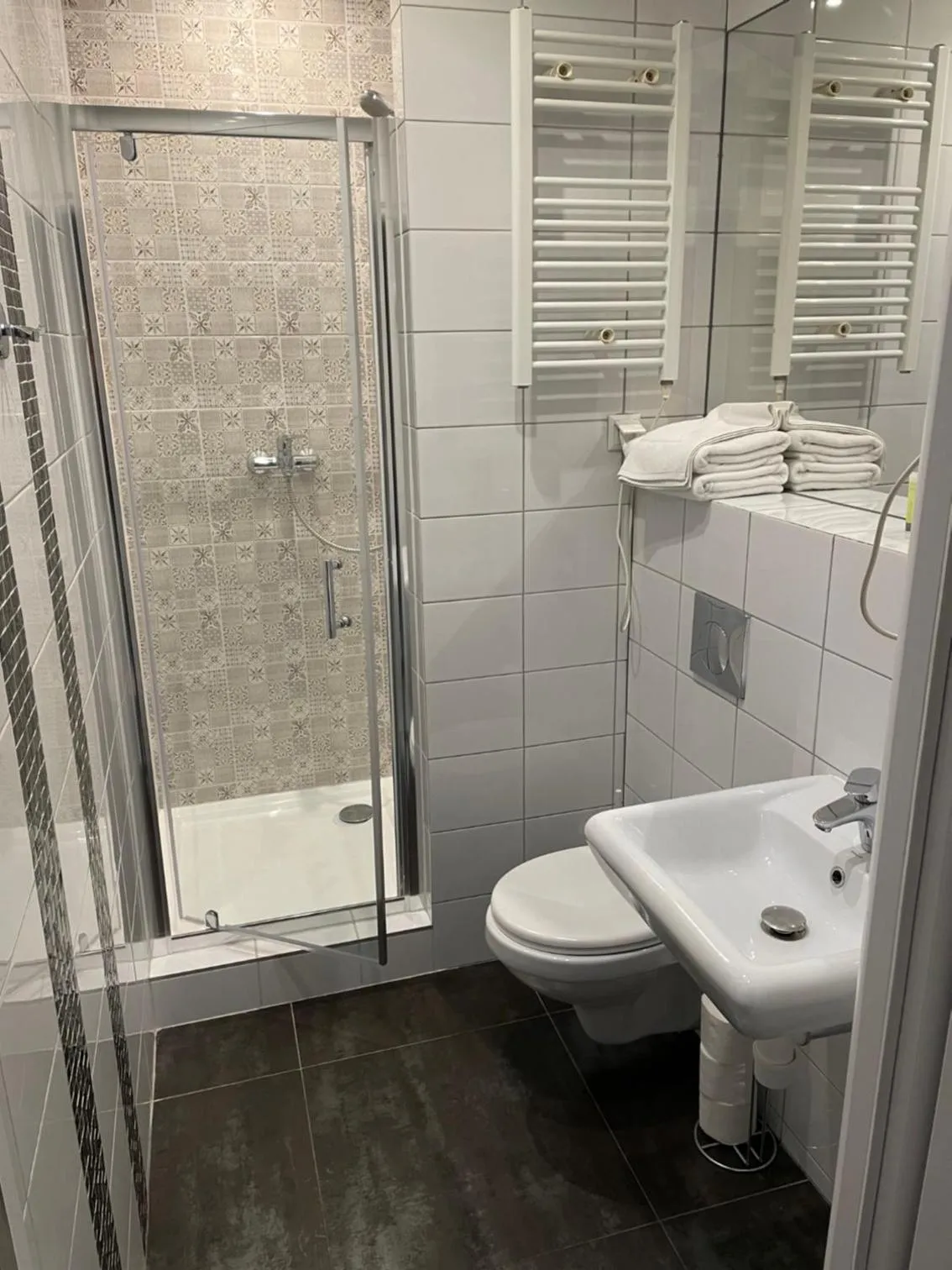 Shower in Boogie Deluxe Old Town