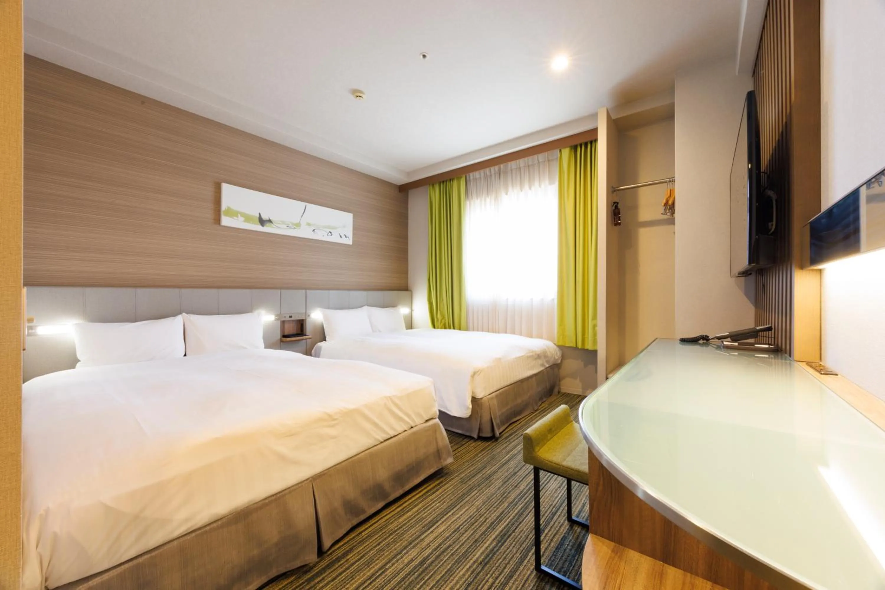 Photo of the whole room, Bed in Hotel Sardonyx Ueno