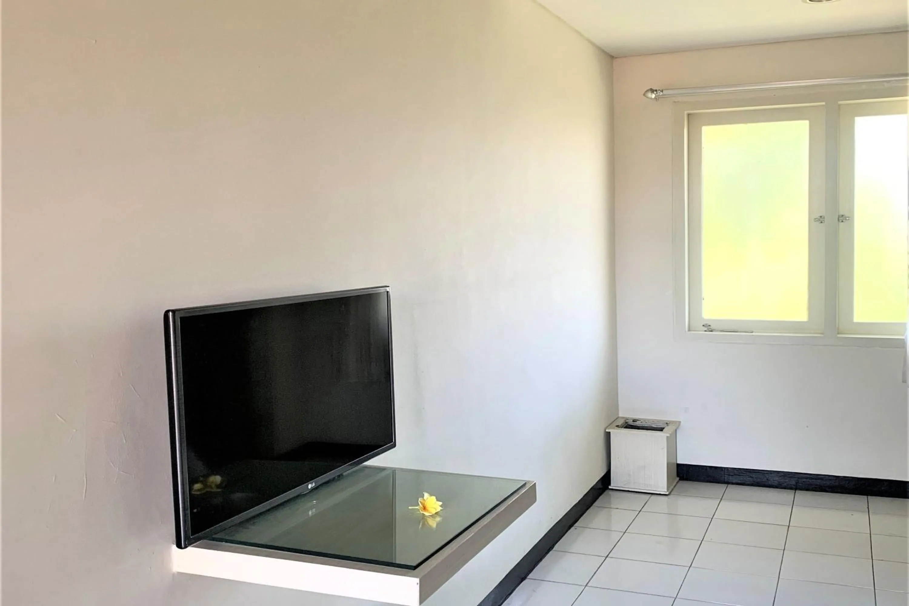 TV and multimedia in The Yani Hotel Bali