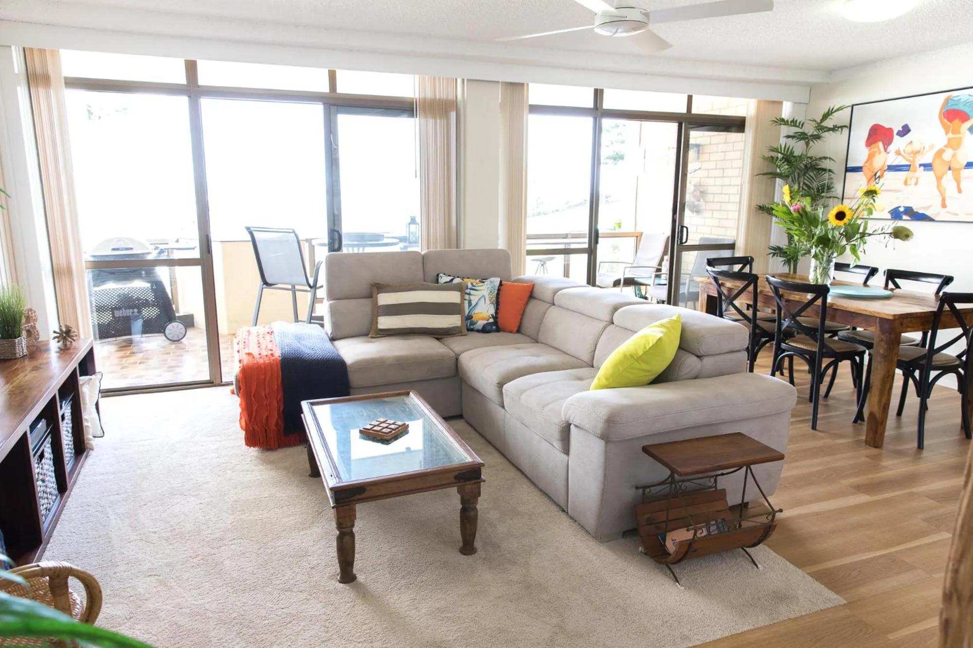 Beauty at the Beach - modern beachfront apartment