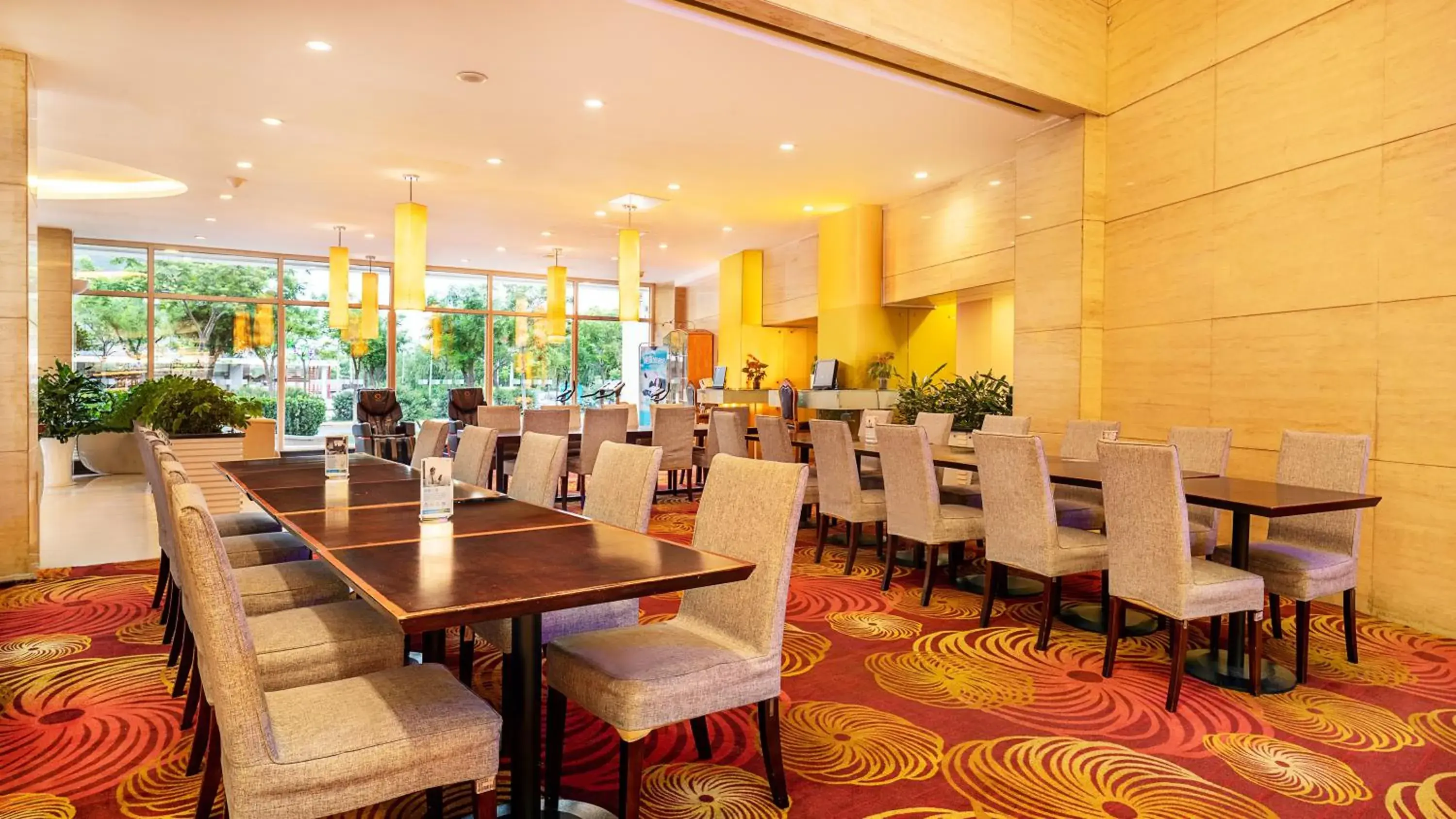 Restaurant/places to eat in Holiday Inn Express Tianjin Airport by IHG Restaurant/places to eat in Holiday Inn Express Tianjin Airport by IHG