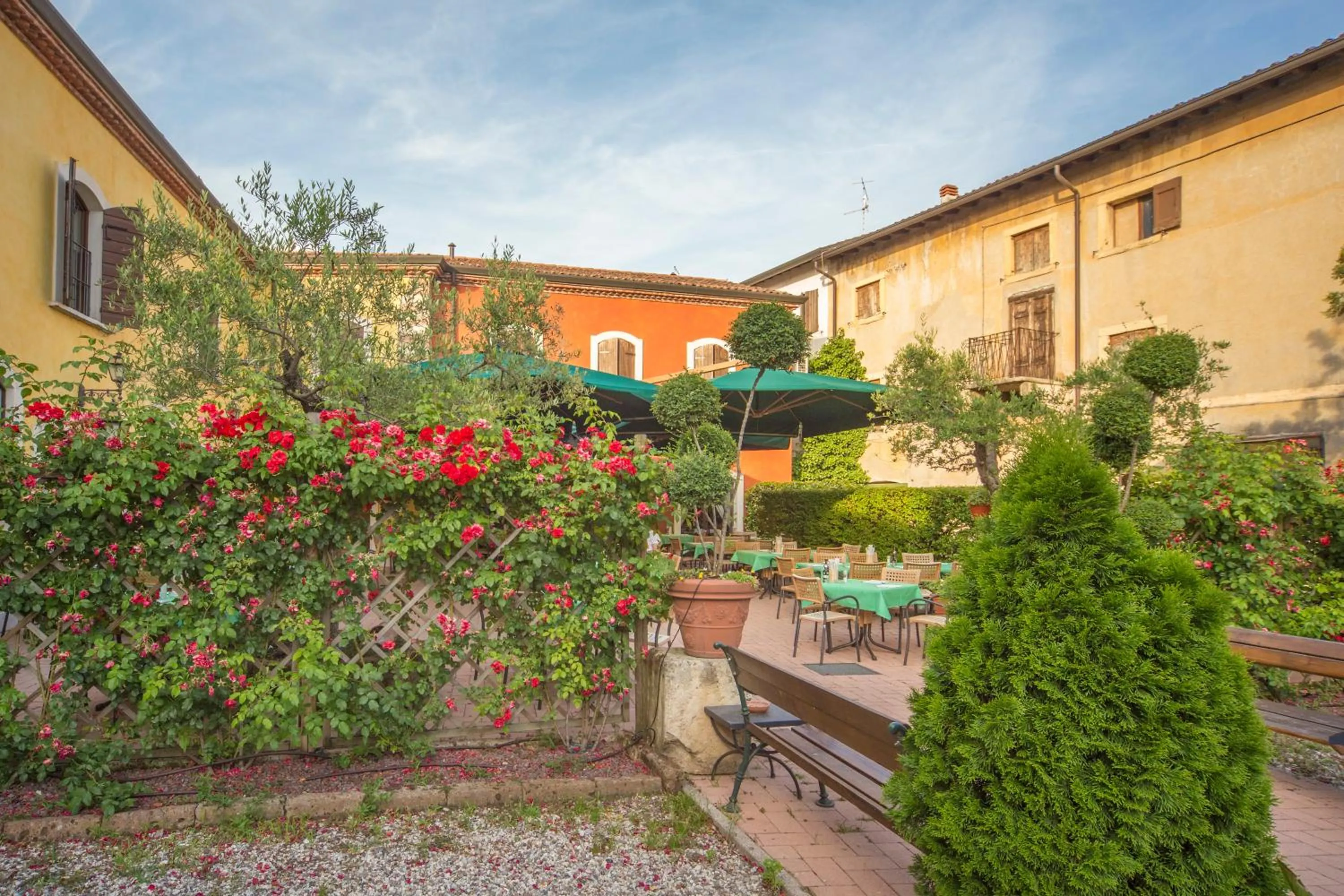 Facade/entrance in Hotel Antichi Cortili