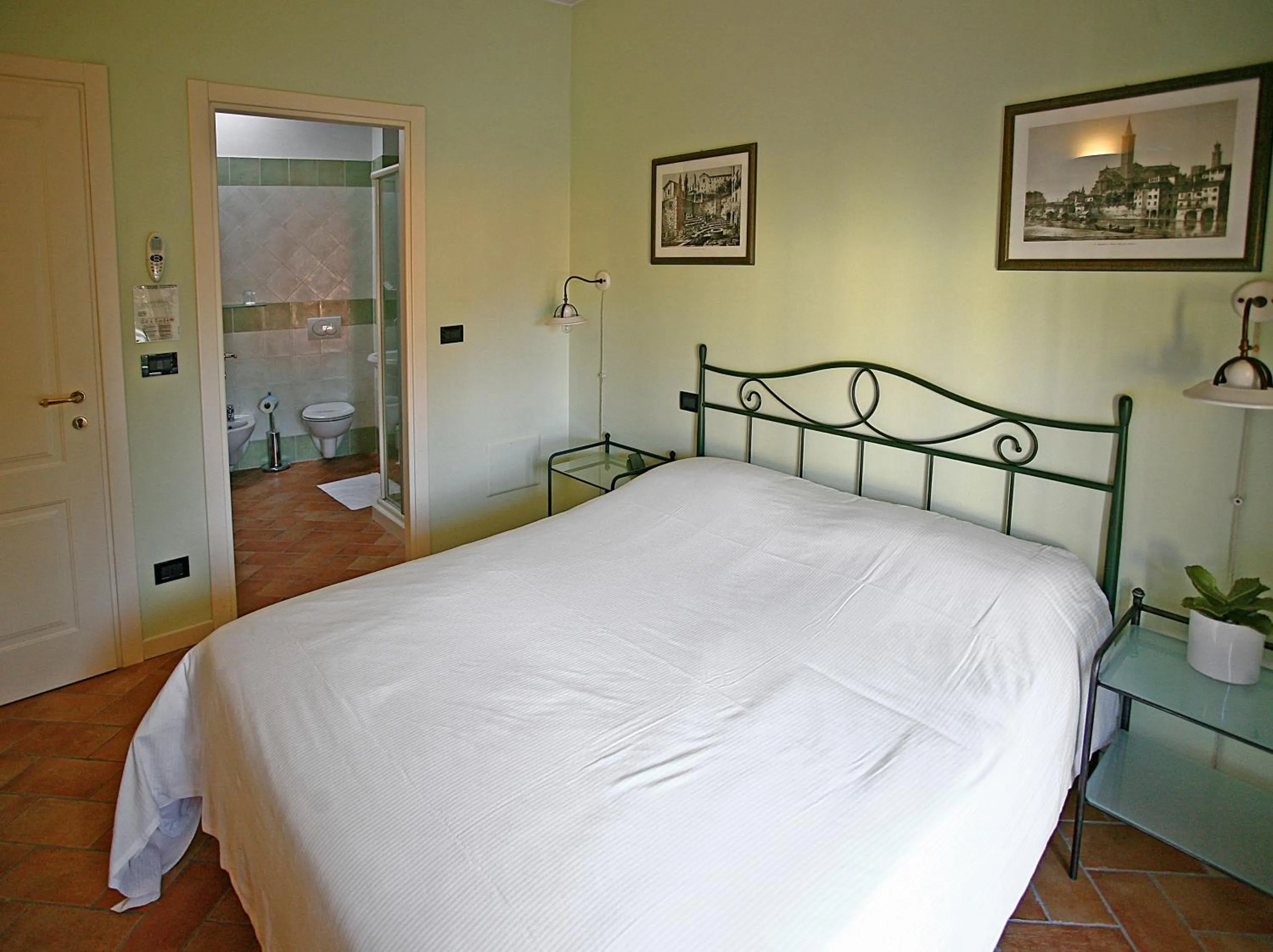 Bedroom, Bed in Hotel Antichi Cortili