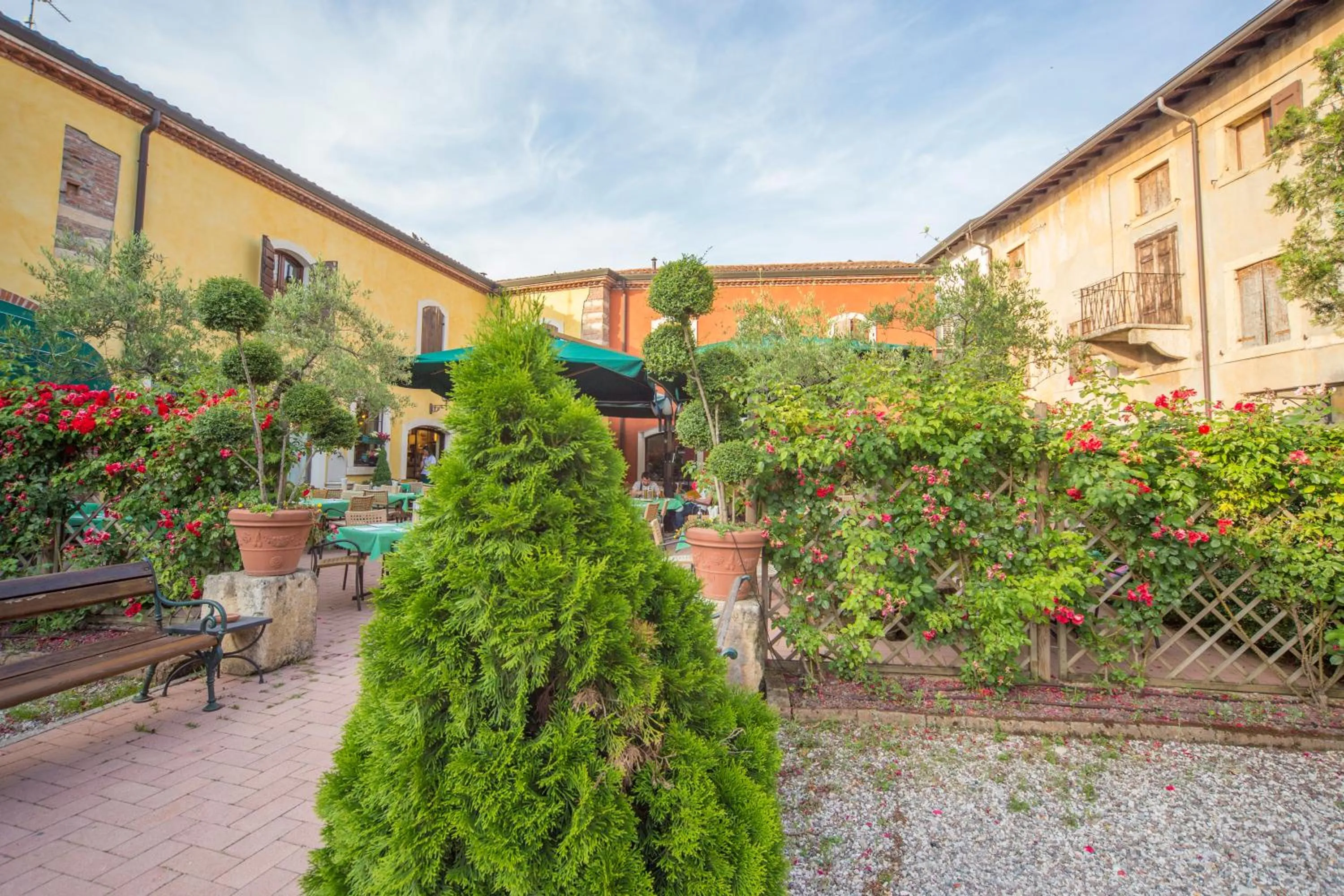 Facade/entrance in Hotel Antichi Cortili