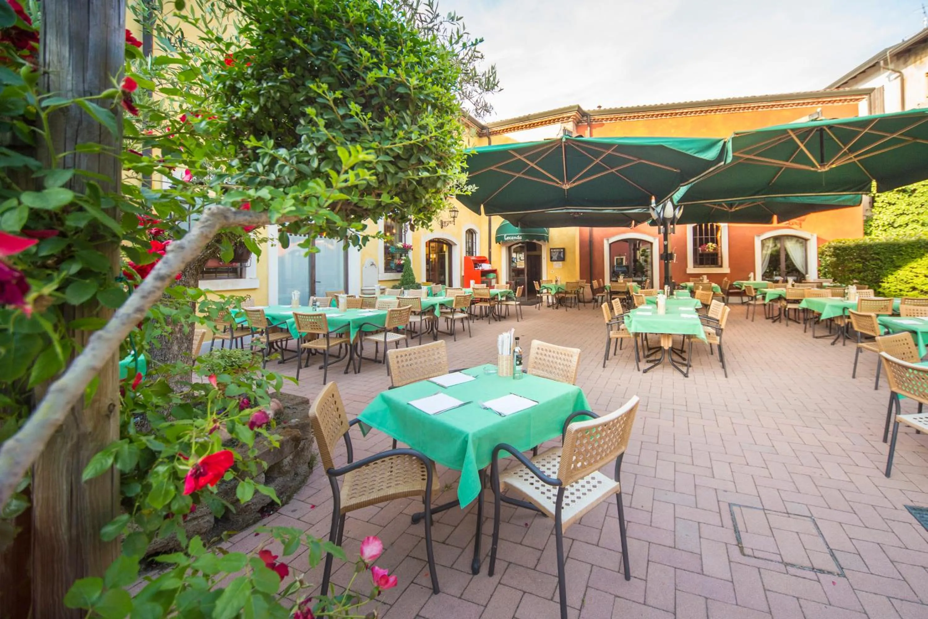 Facade/entrance in Hotel Antichi Cortili