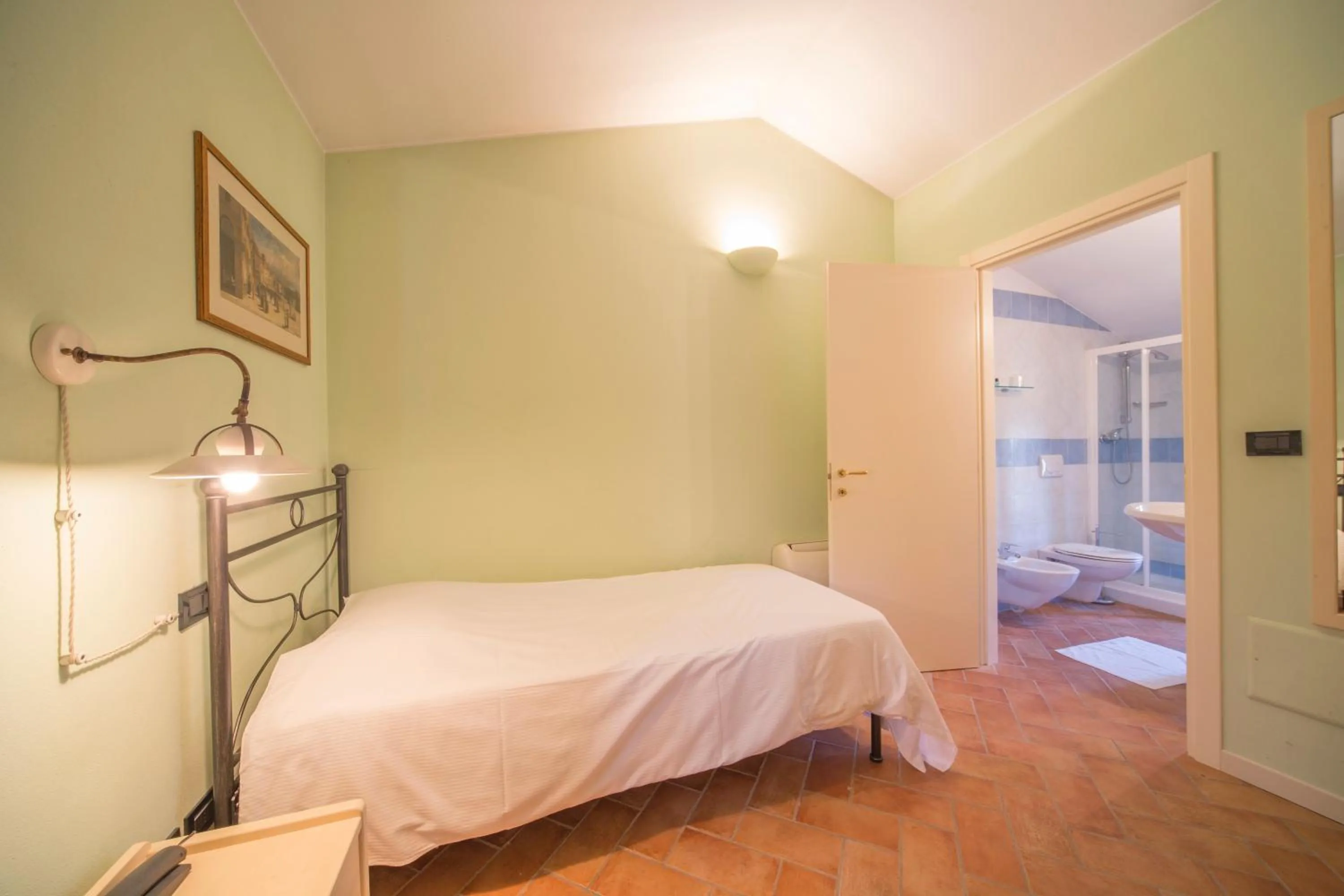 Bedroom, Bed in Hotel Antichi Cortili