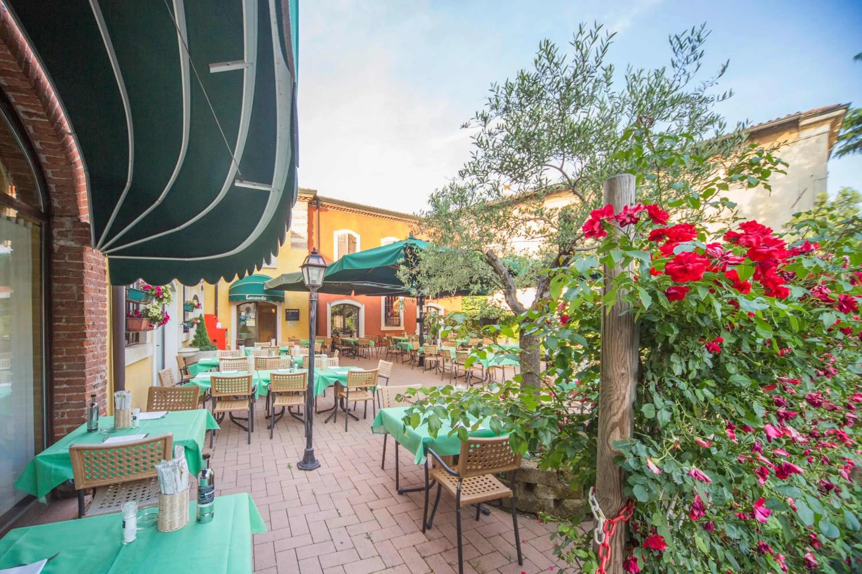 Facade/entrance in Hotel Antichi Cortili