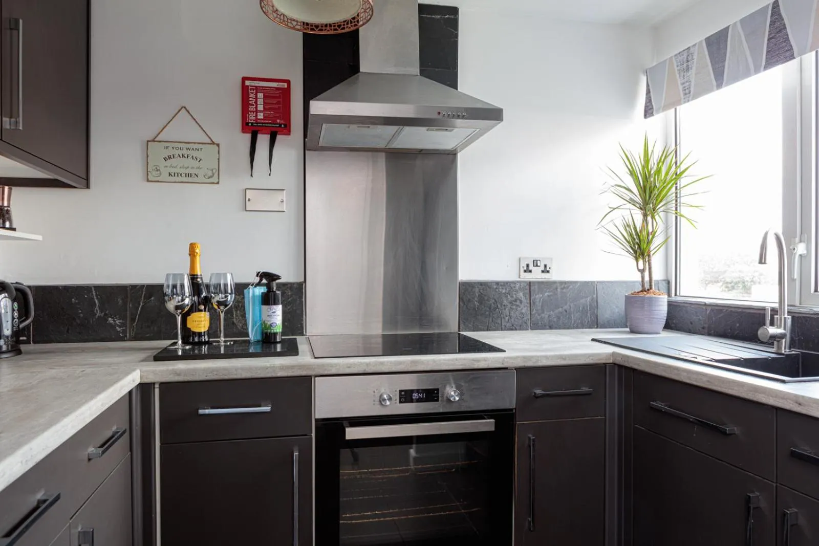 Kitchen or kitchenette in Laburnum By The Sea