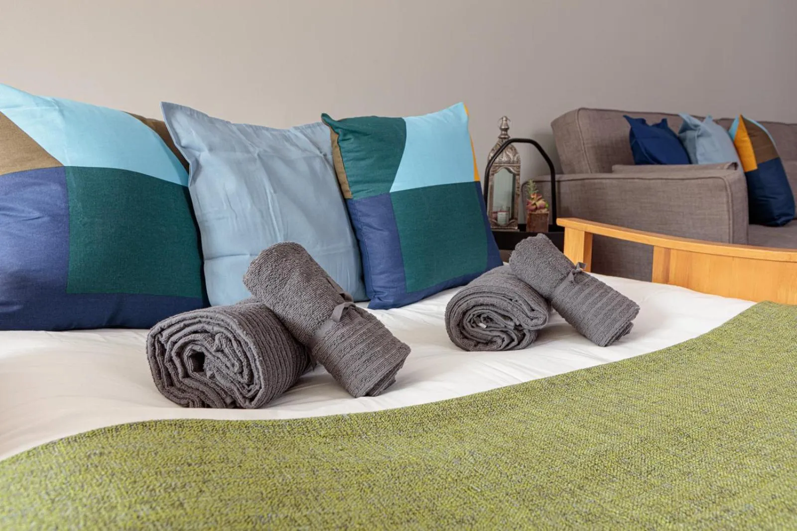 Bed in Laburnum By The Sea