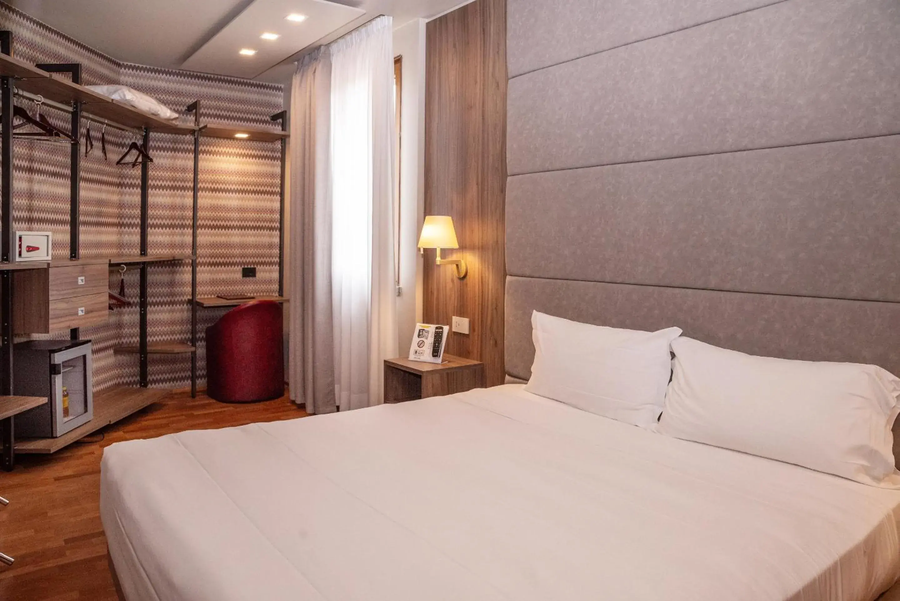 Double Room - single occupancy in SIRIOHotel Double Room - single occupancy in SIRIOHotel