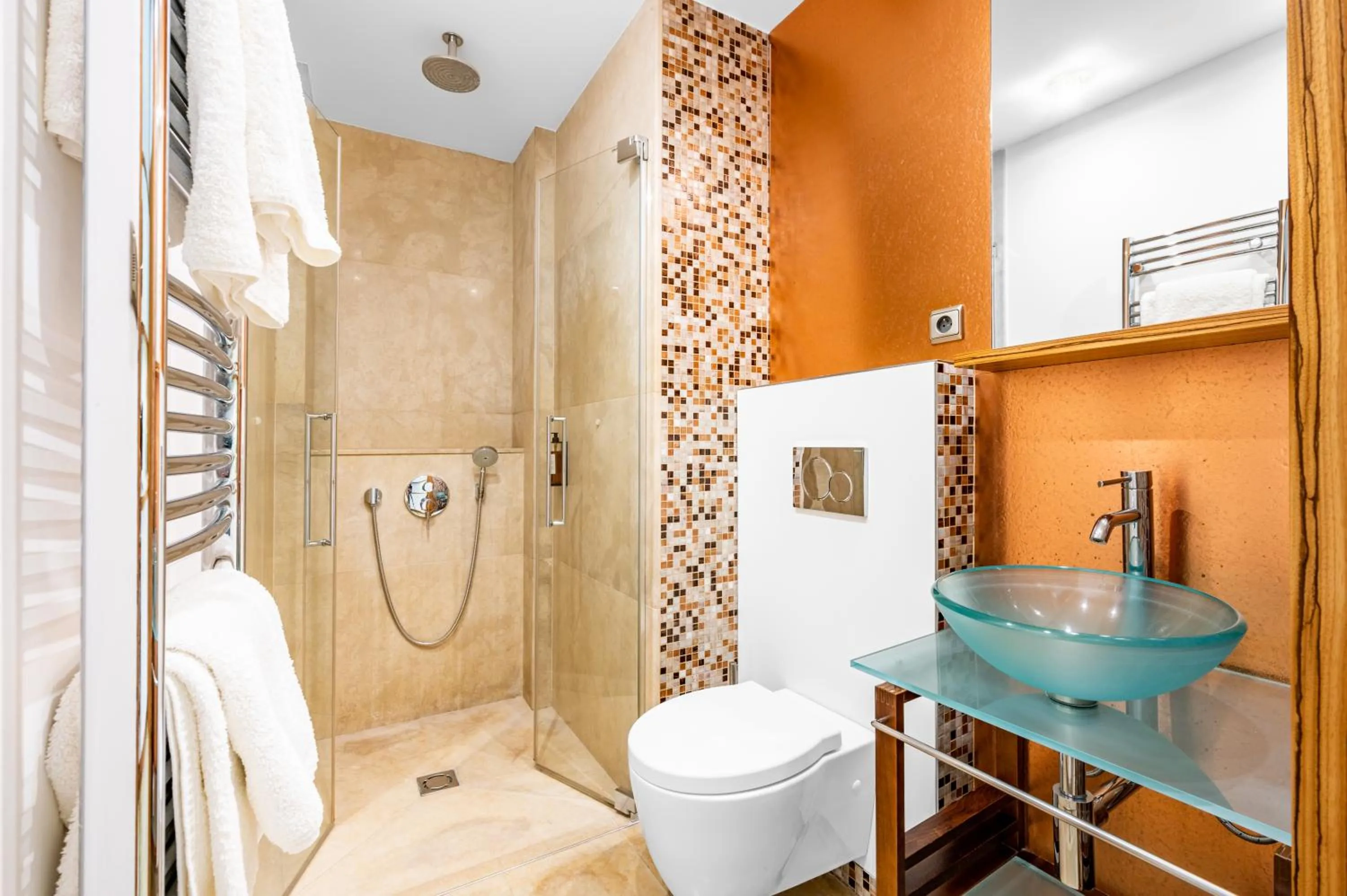 Shower in Malostranská Residence