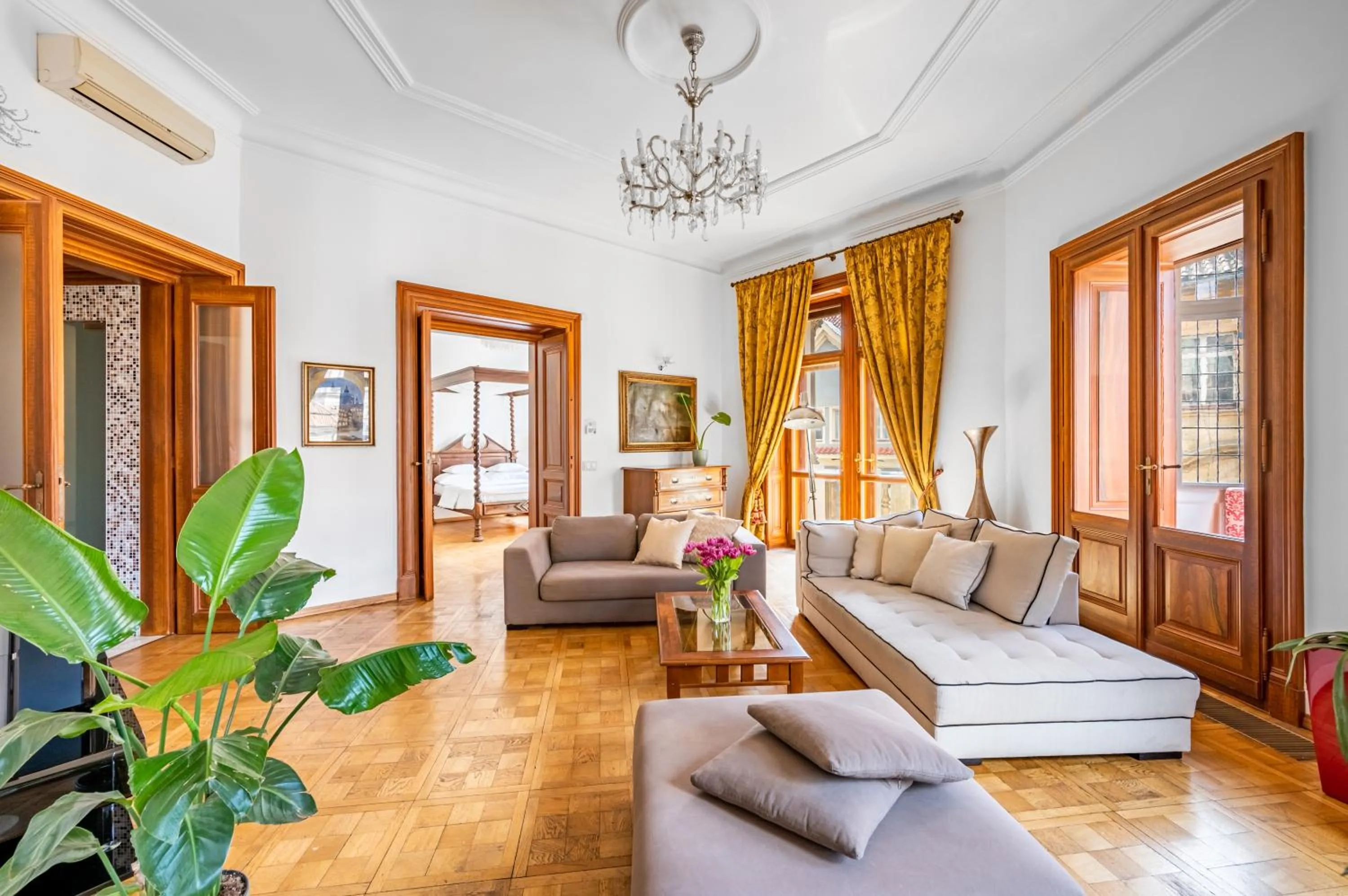 TV and multimedia in Malostranská Residence