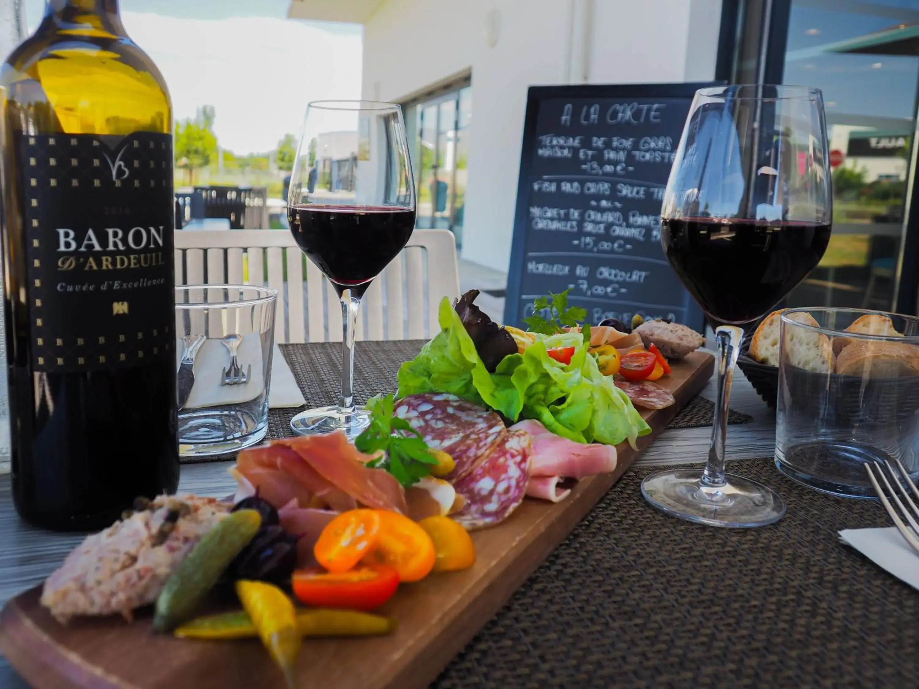 Restaurant/places to eat in The Originals City, Hôtel de la Confluence, Agen Ouest Restaurant/places to eat in The Originals City, Hôtel de la Confluence, Agen Ouest