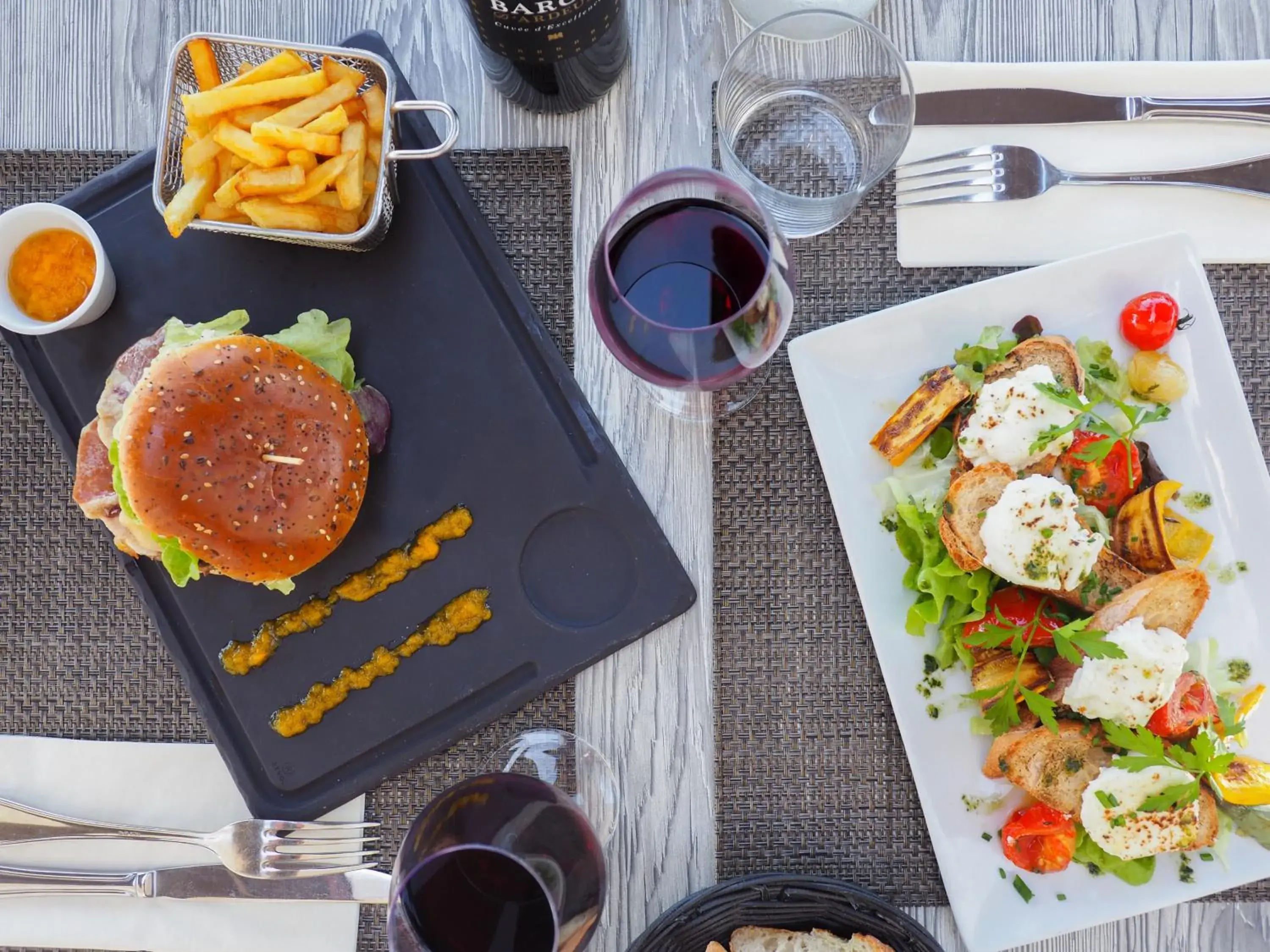 Restaurant/places to eat in The Originals City, Hôtel de la Confluence, Agen Ouest Restaurant/places to eat in The Originals City, Hôtel de la Confluence, Agen Ouest