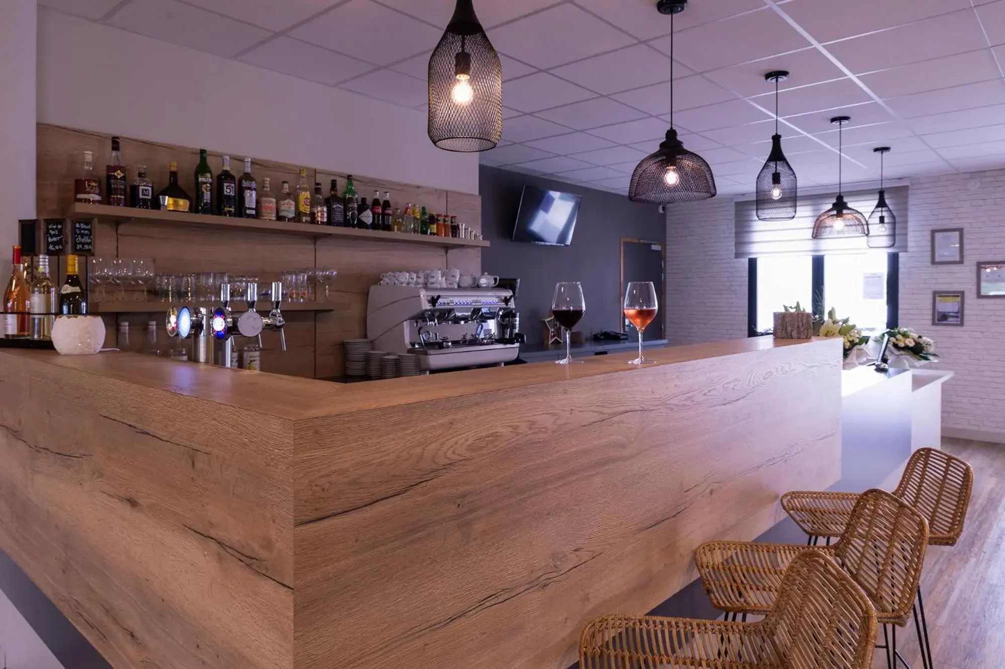 Lobby or reception in The Originals City, Hôtel de la Confluence, Agen Ouest Lobby or reception in The Originals City, Hôtel de la Confluence, Agen Ouest